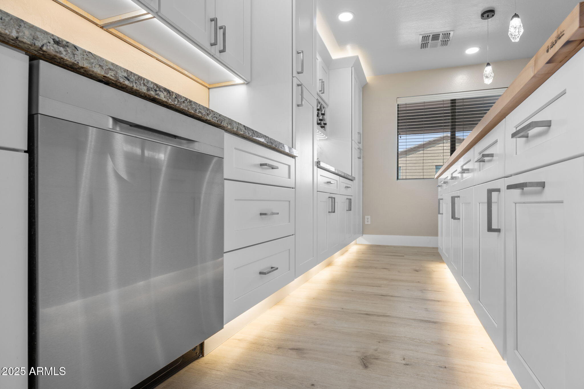 43760 W MAGNOLIA Road