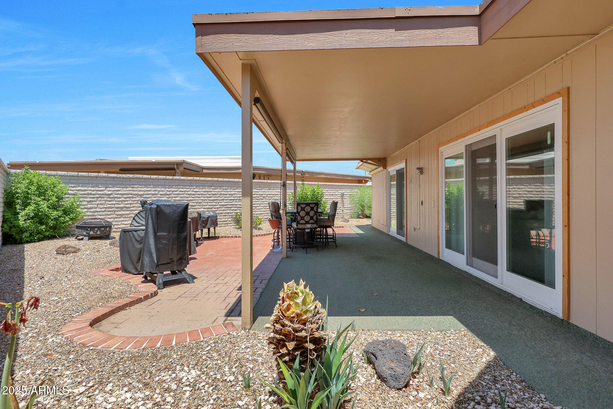 10461 W HUTTON Drive