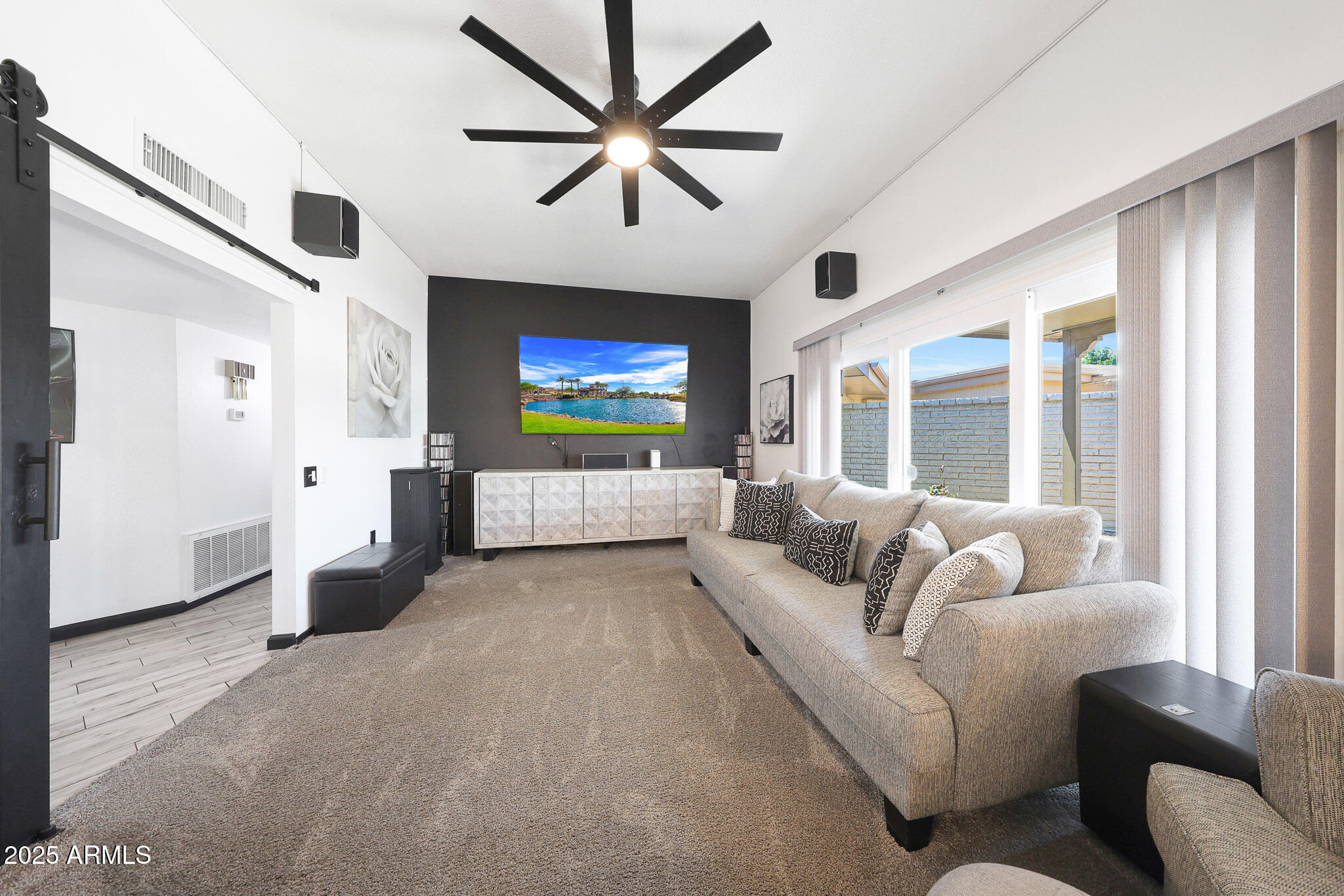 10461 W HUTTON Drive