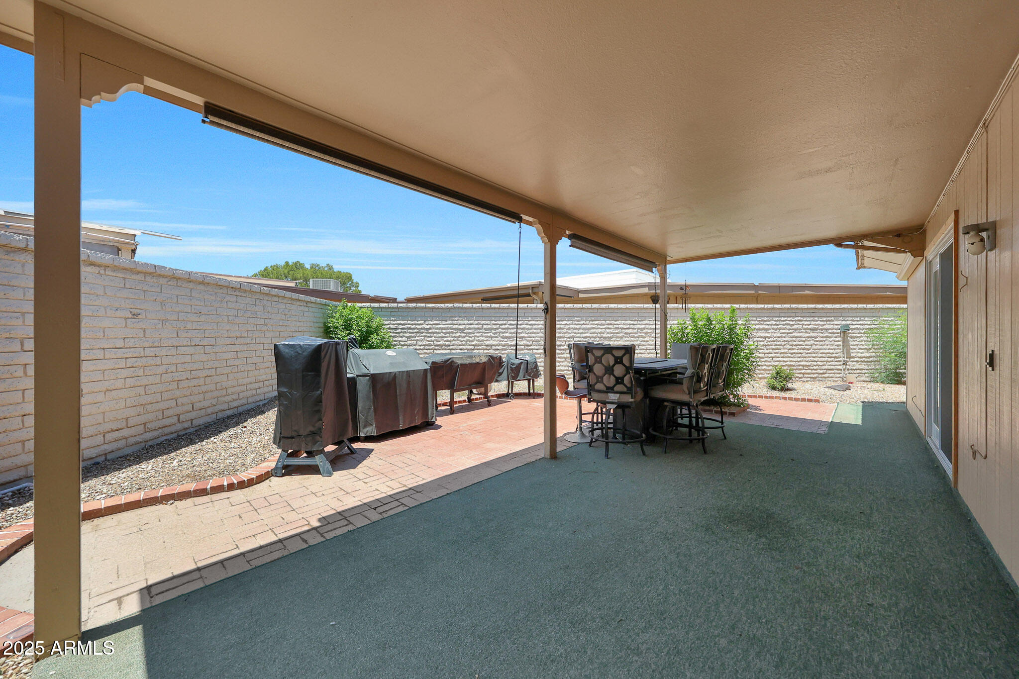 10461 W HUTTON Drive
