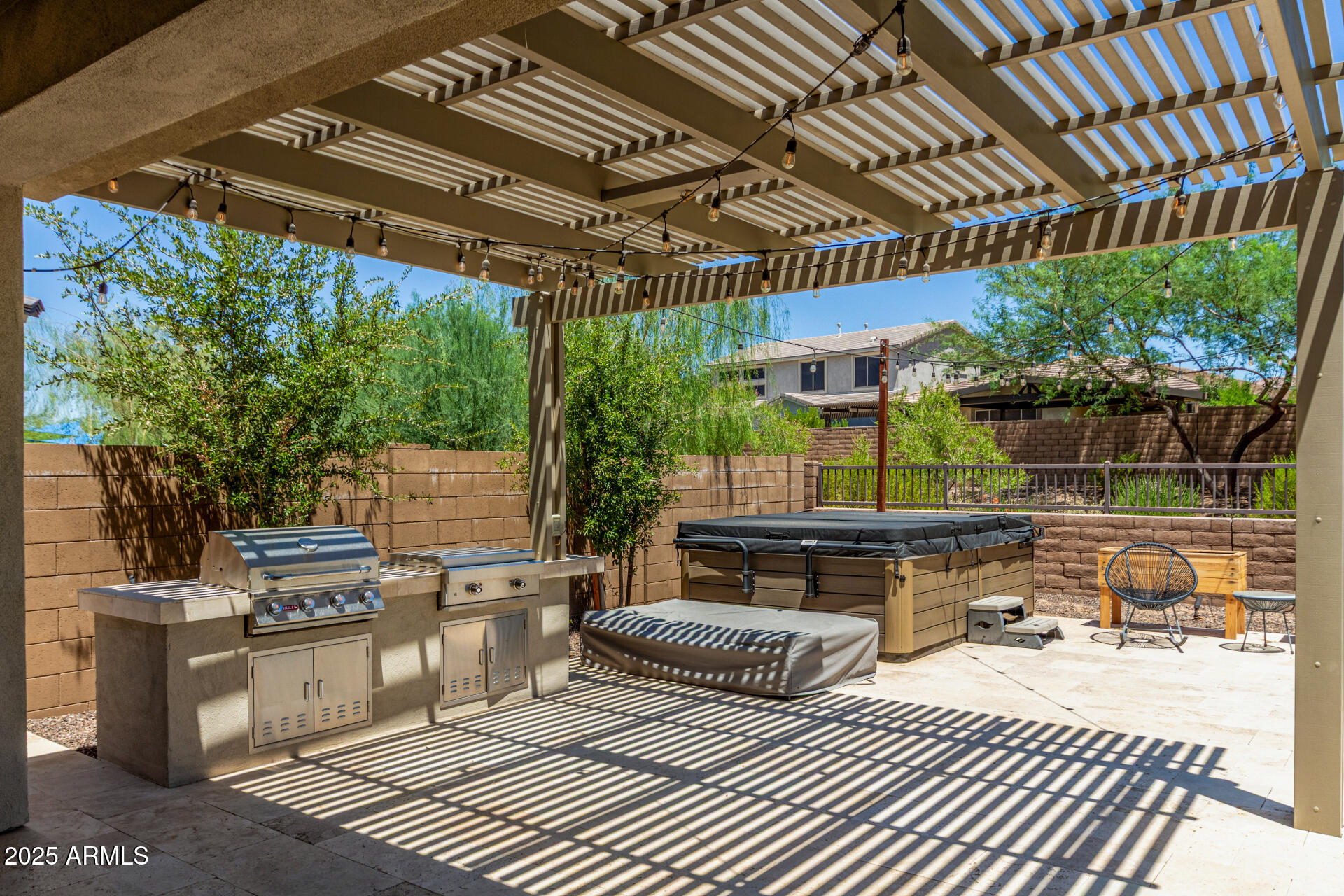 3428 E LOUISE Drive