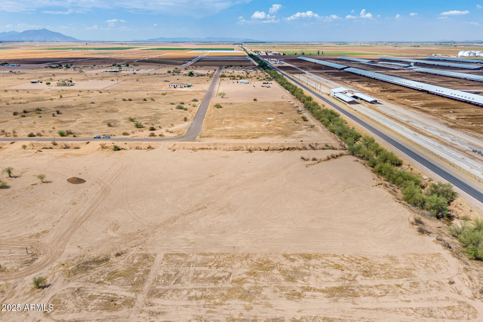 43500 W Carefree Place, 2