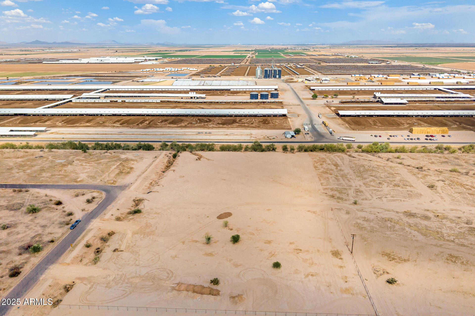 43500 W Carefree Place, 2