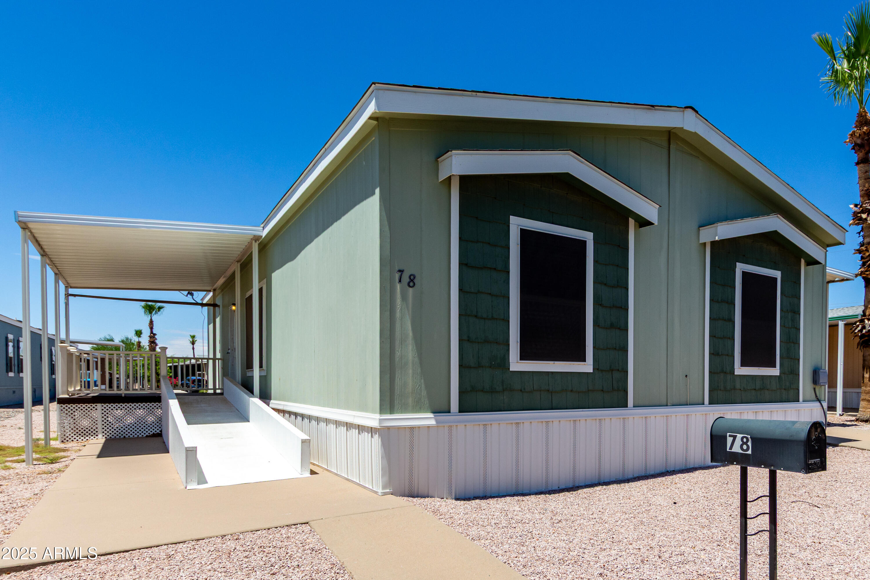 2000 S Apache Road, 78