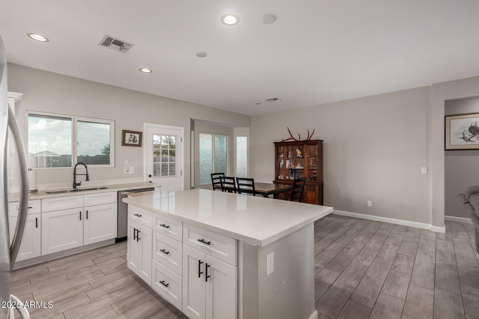 10260 W CONCORDIA Drive