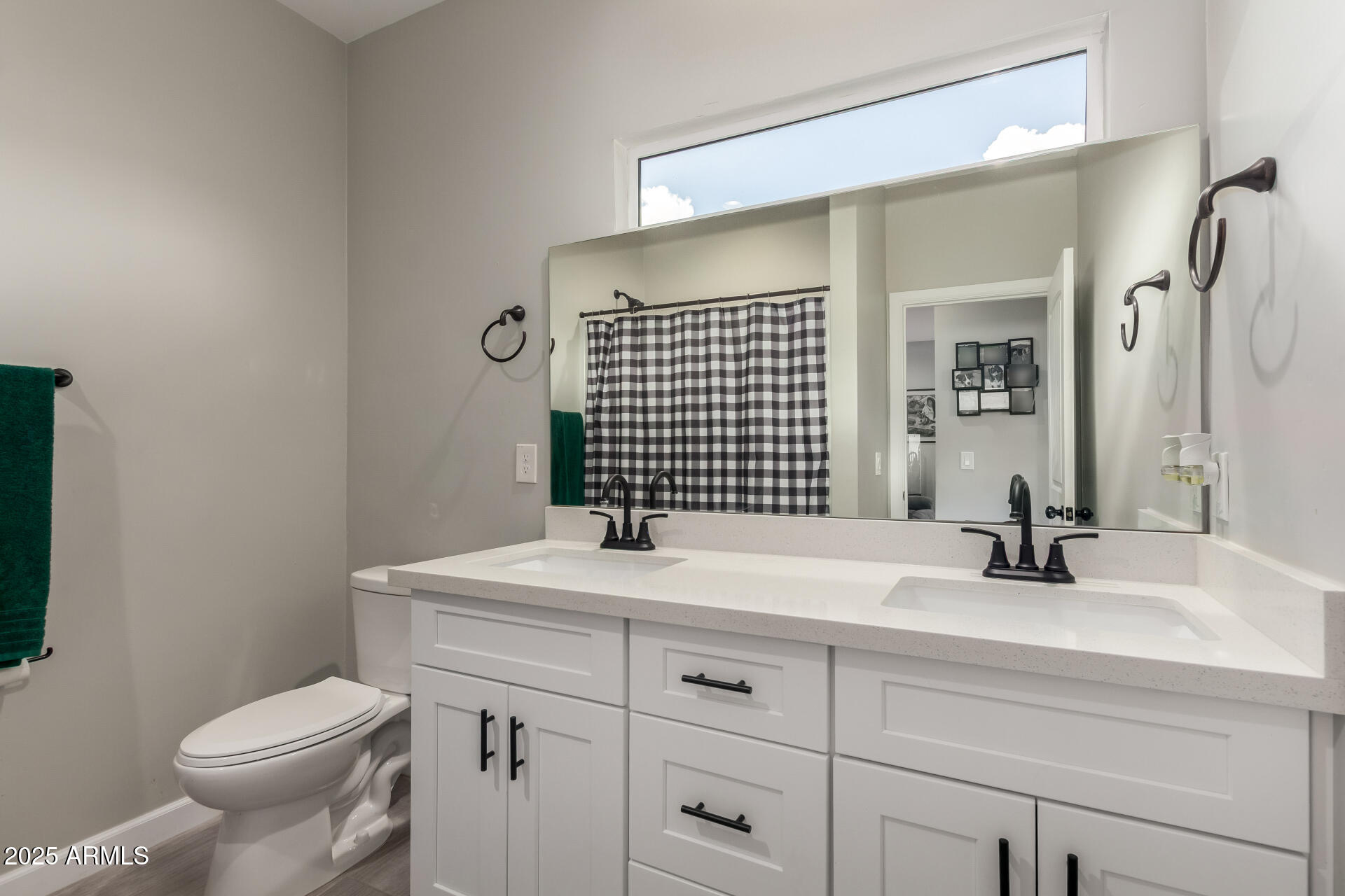 10260 W CONCORDIA Drive