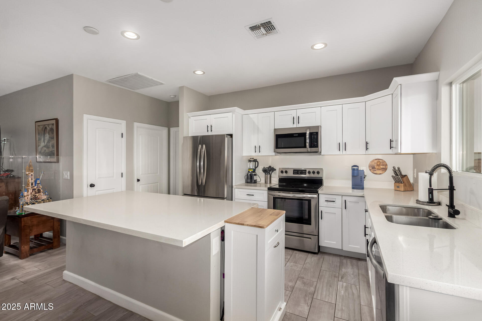 10260 W CONCORDIA Drive