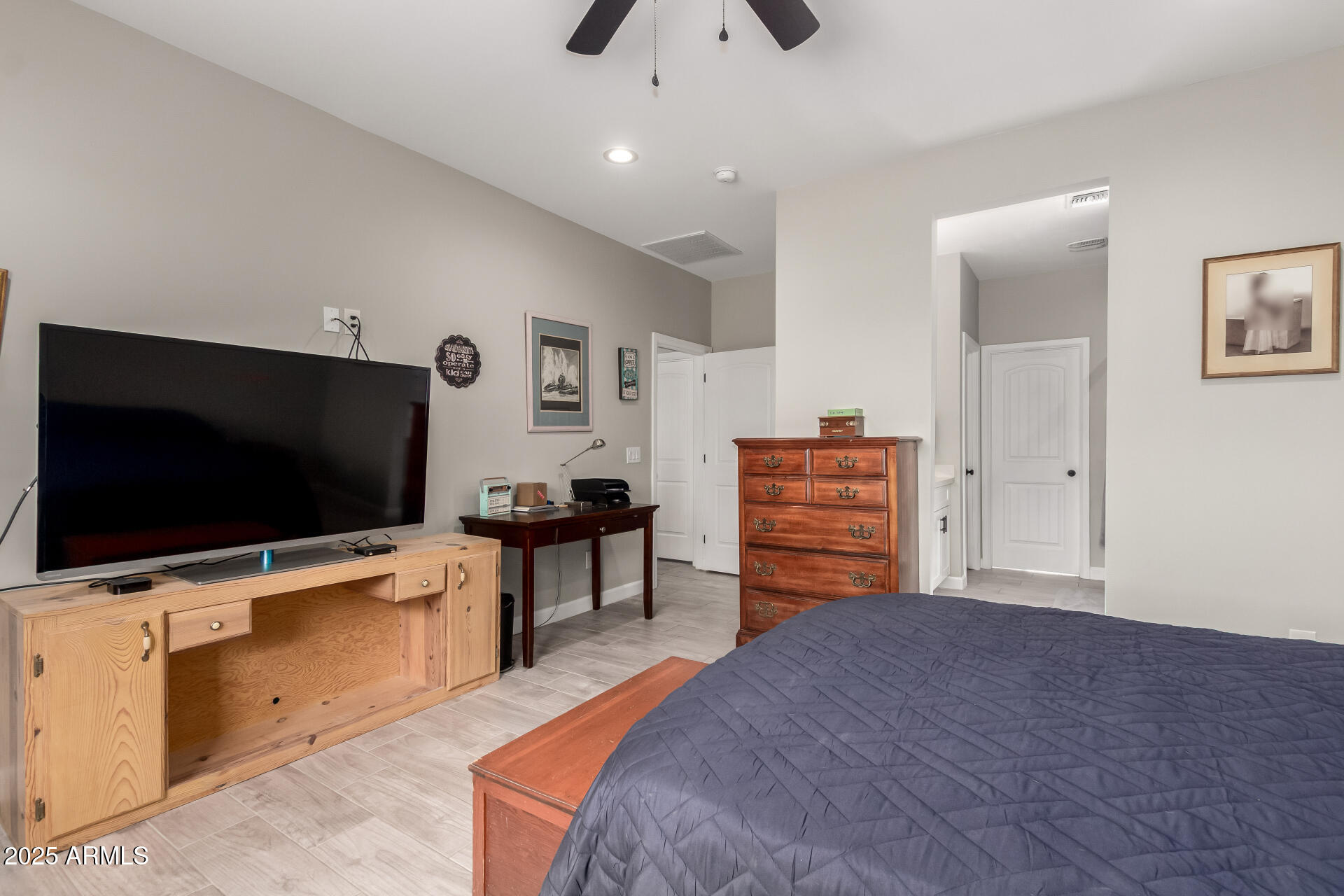 10260 W CONCORDIA Drive