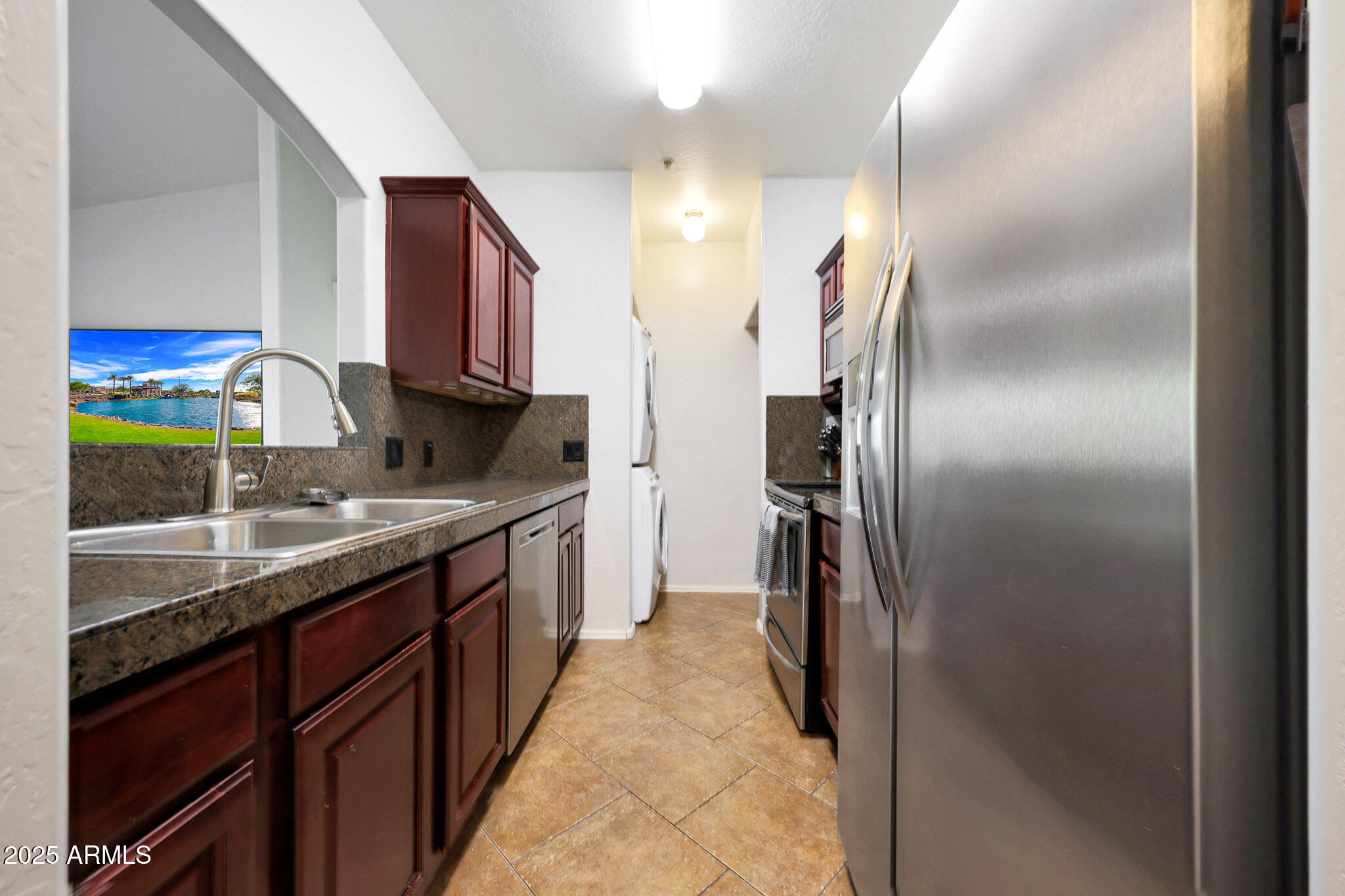 2950 W LOUISE Drive, 207