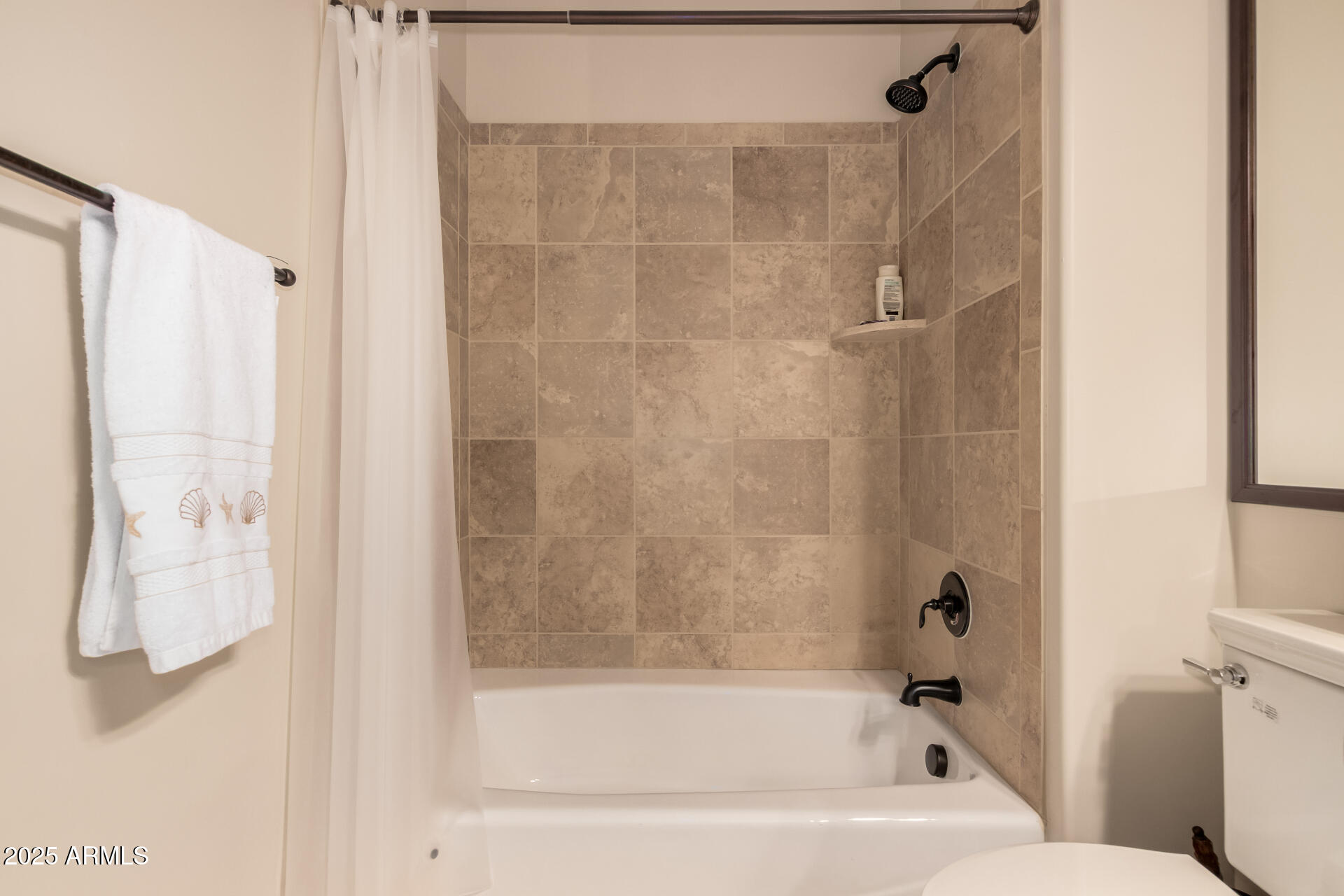 330 N PORTLAND Avenue