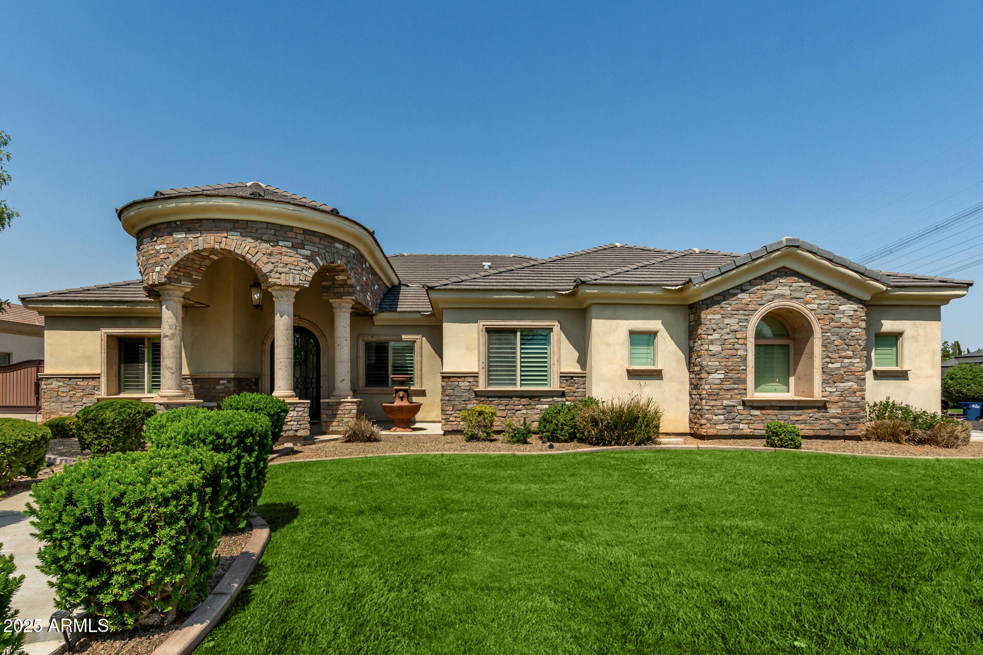 330 N PORTLAND Avenue