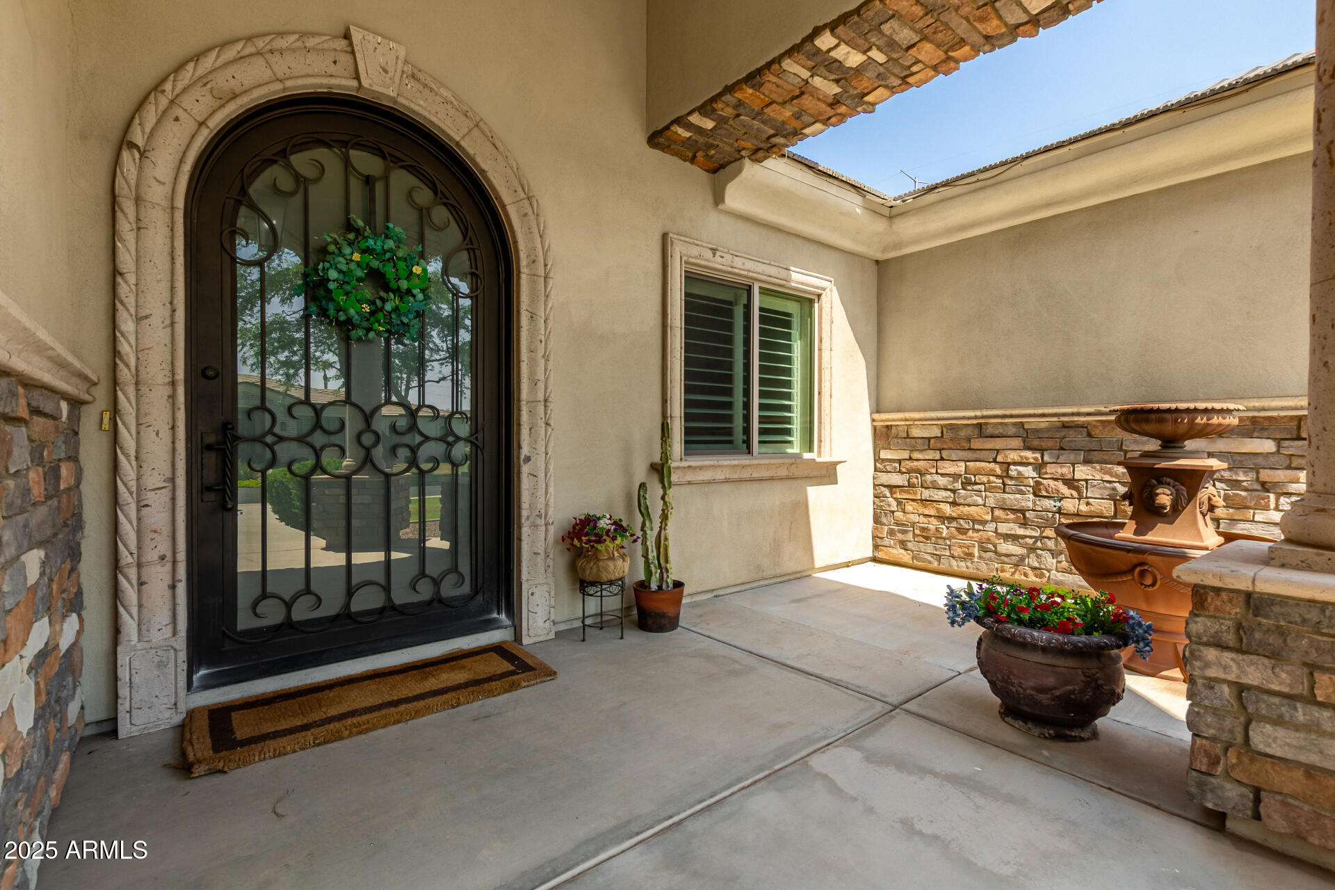 330 N PORTLAND Avenue