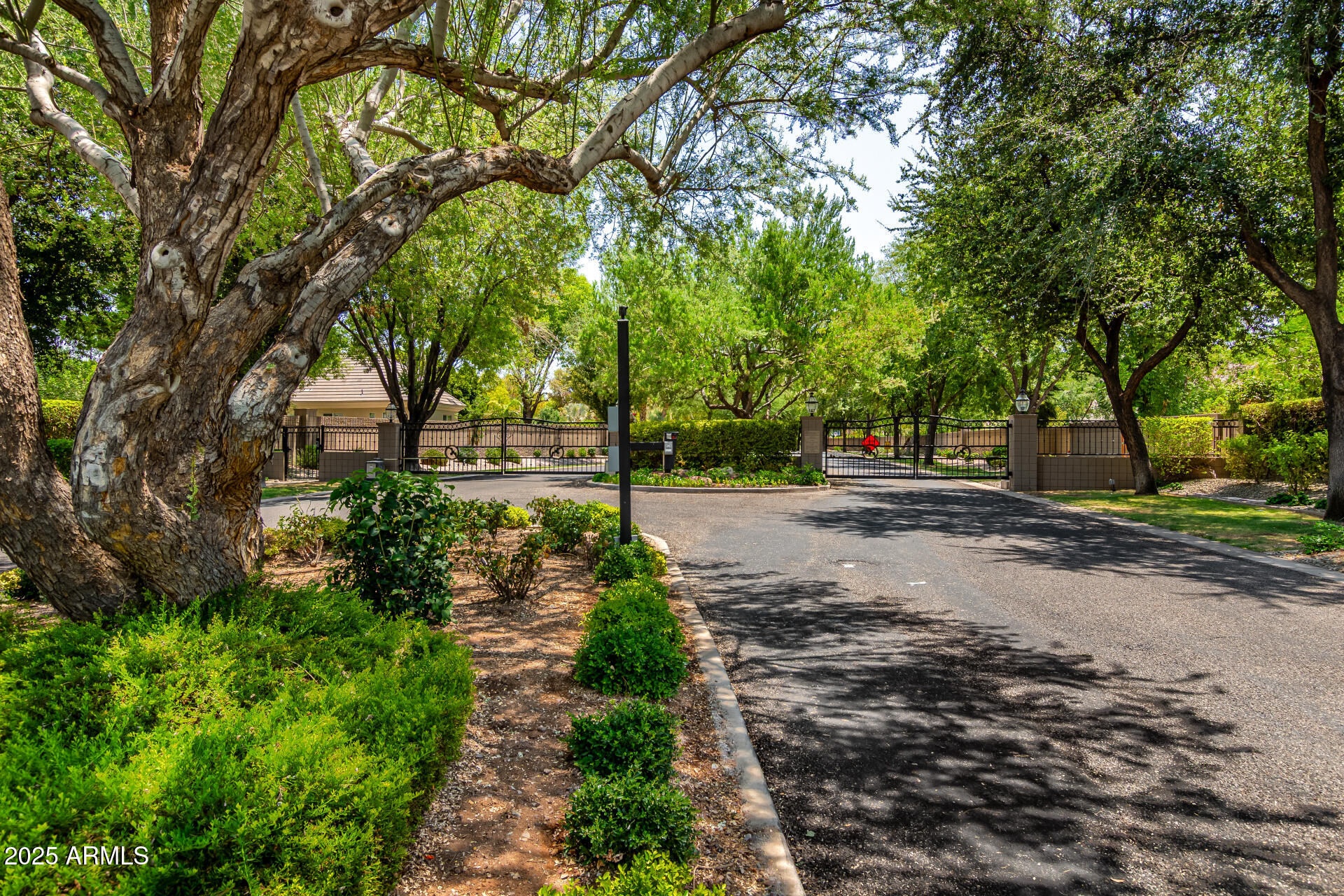 330 N PORTLAND Avenue