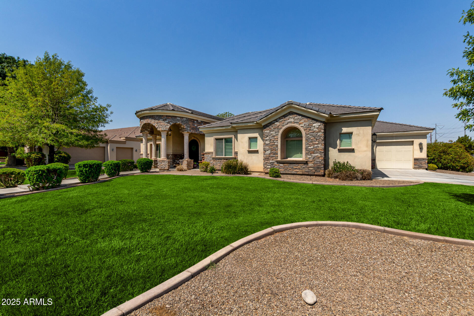 330 N PORTLAND Avenue