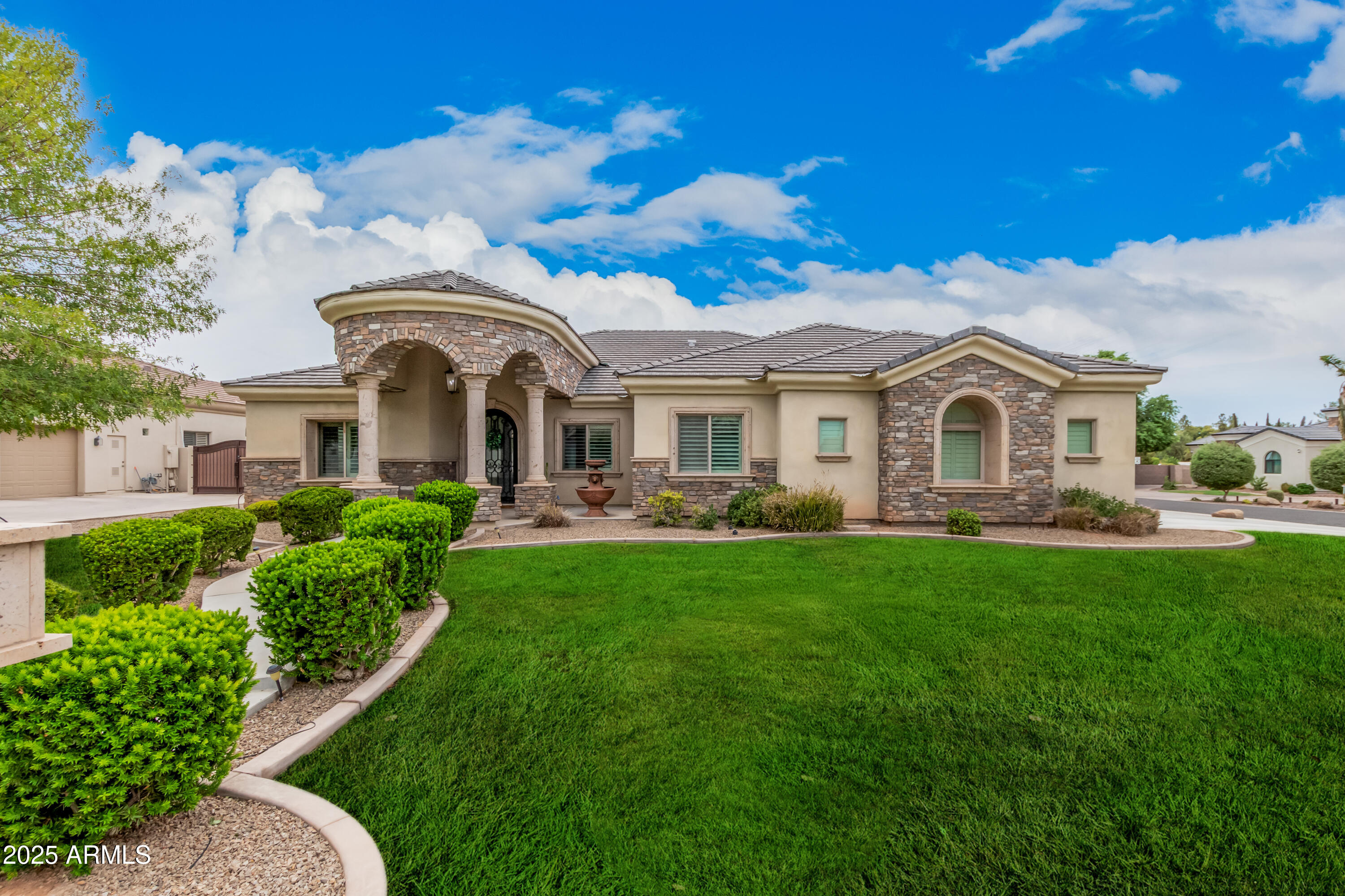 330 N PORTLAND Avenue