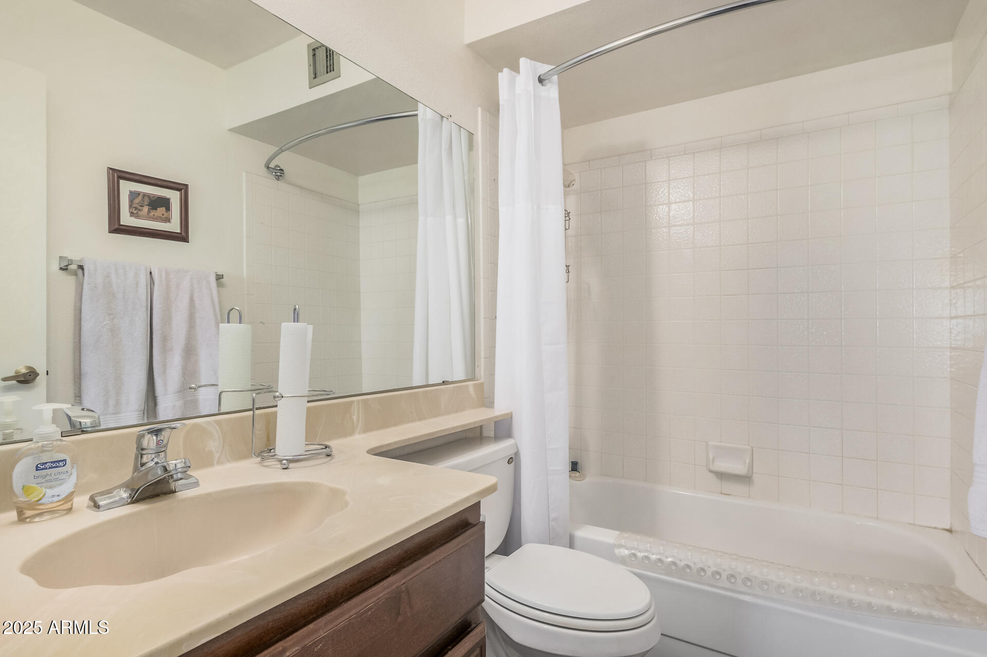 831 E VILLA RITA Drive