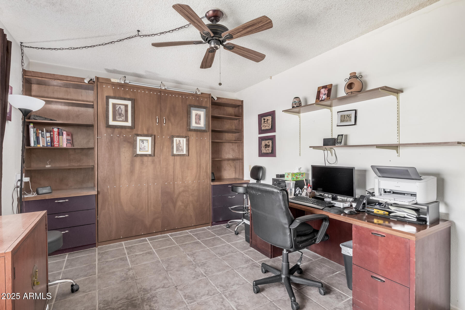 831 E VILLA RITA Drive