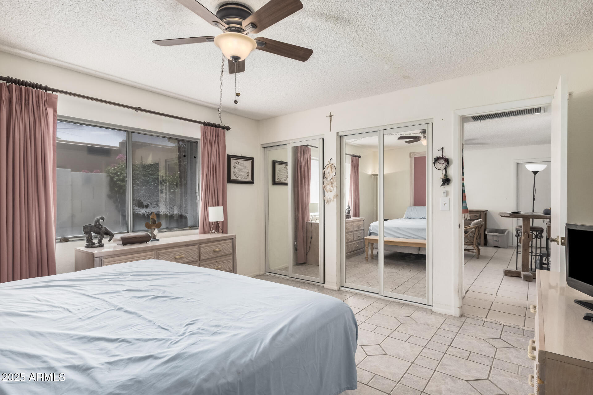 831 E VILLA RITA Drive