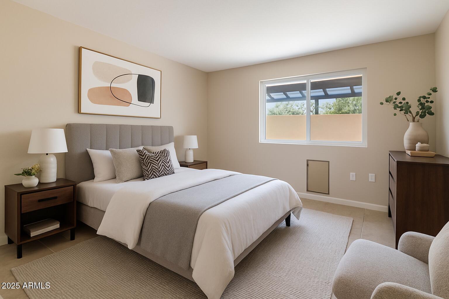 719 E ORANGEWOOD Avenue