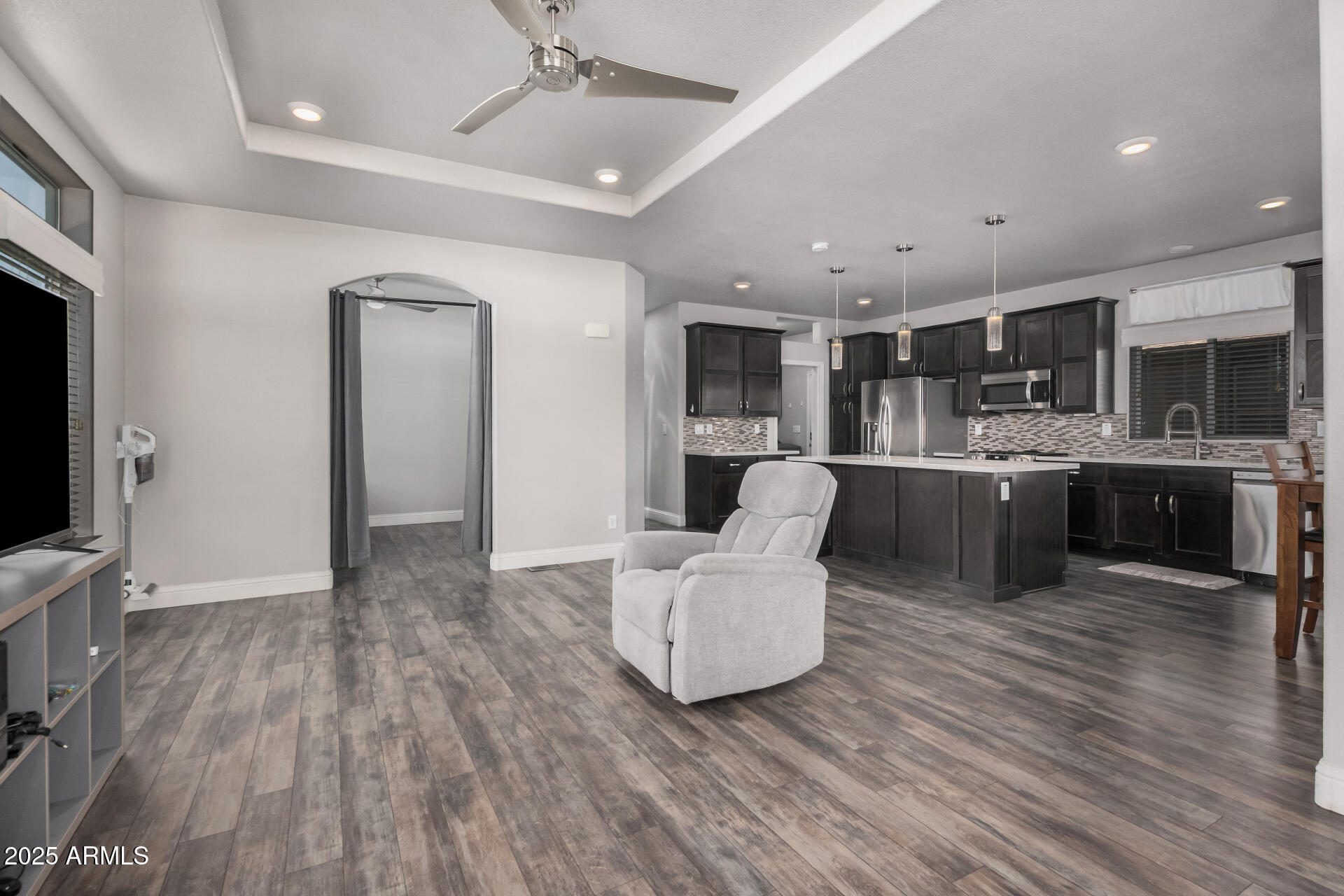 2609 W SOUTHERN Avenue, 169