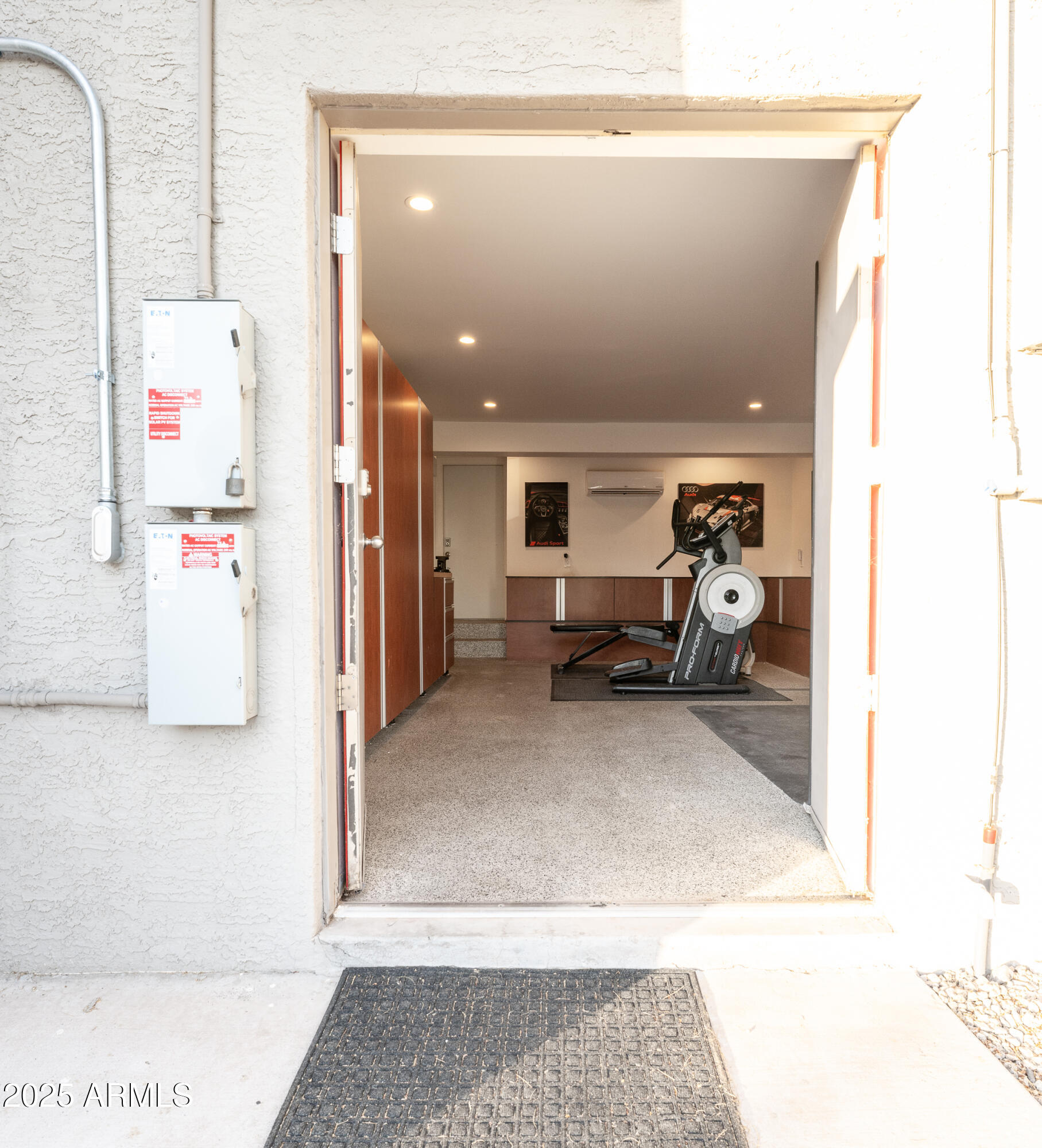 1136 E Forest Hills Drive