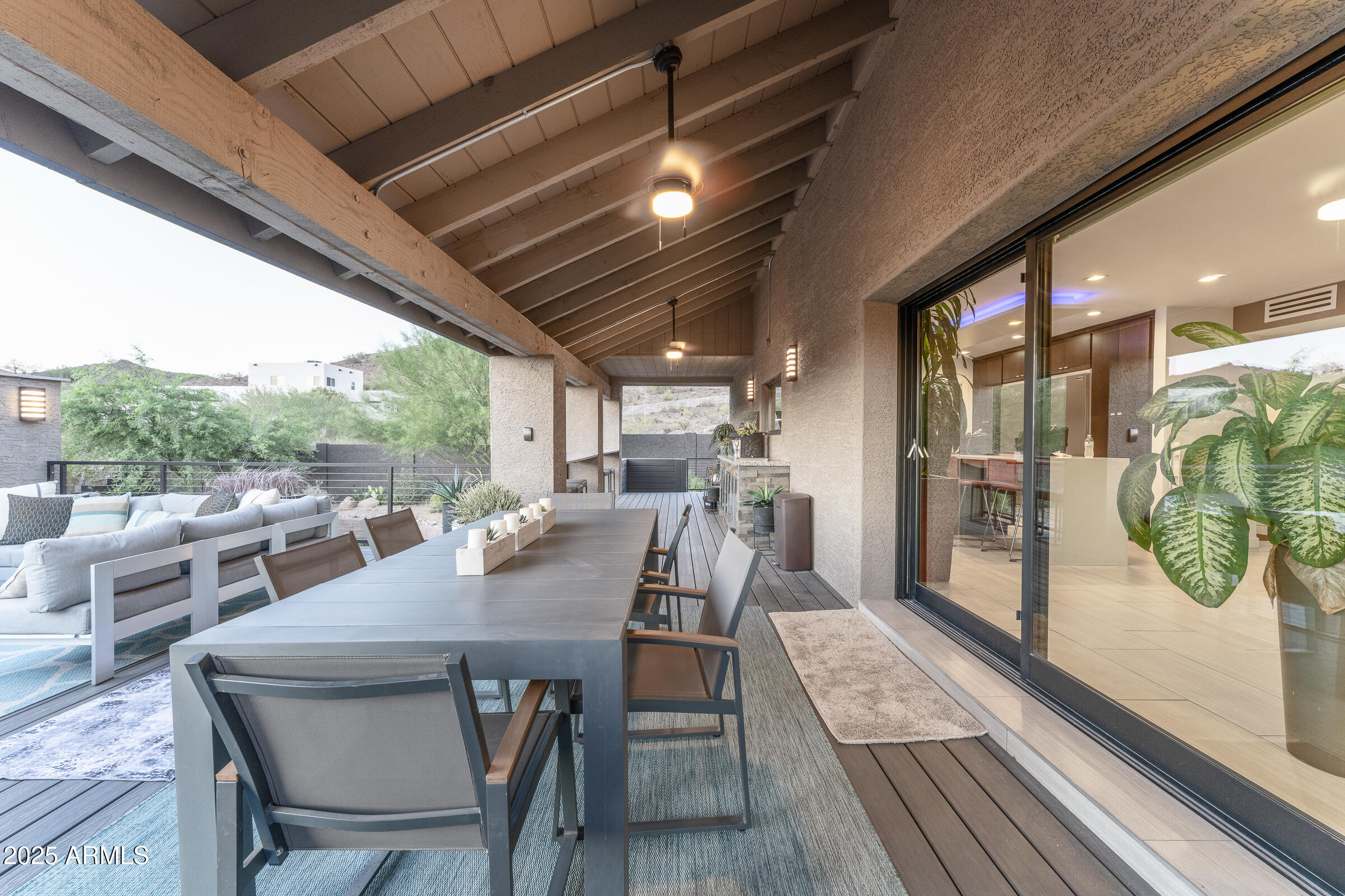1136 E Forest Hills Drive