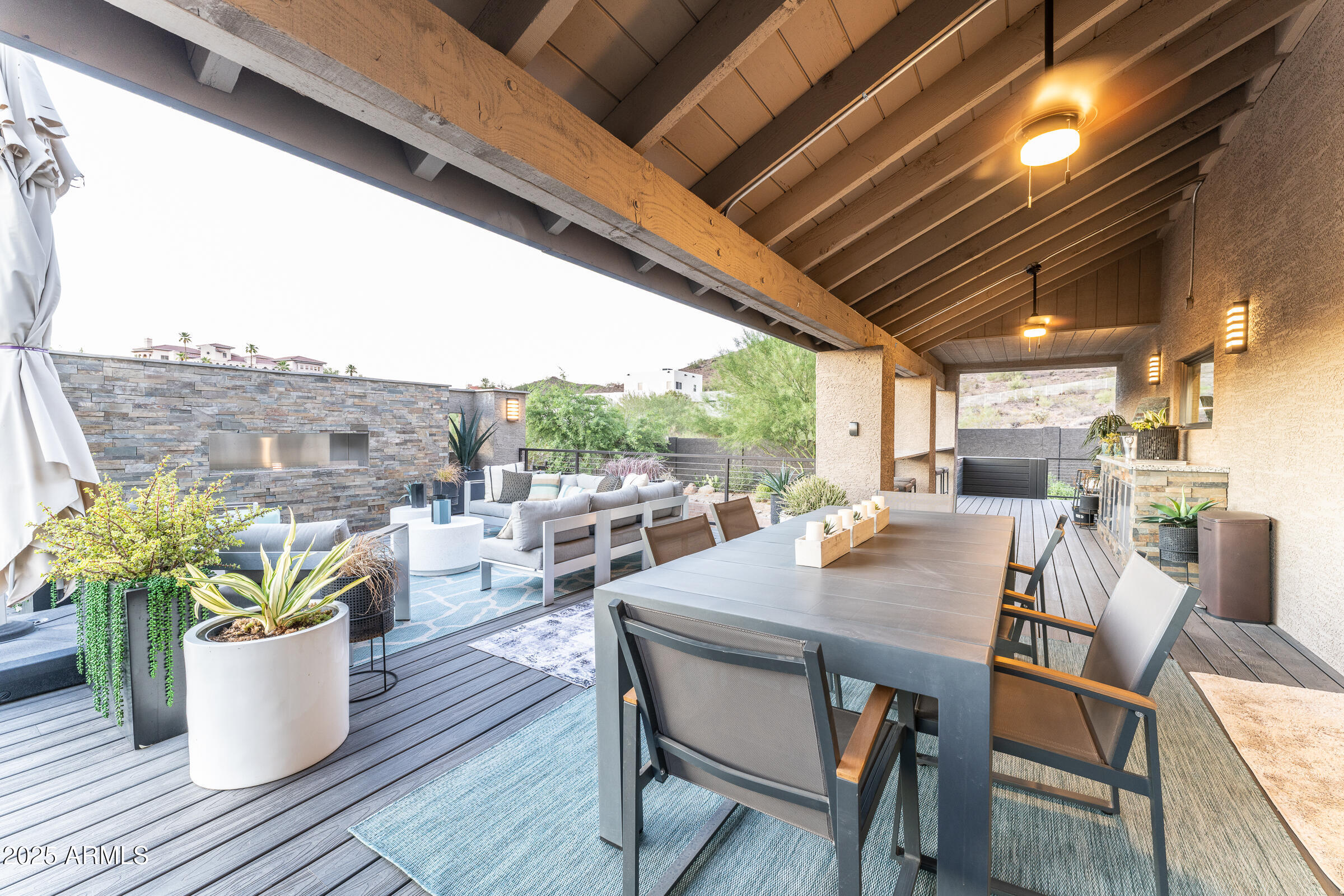1136 E Forest Hills Drive