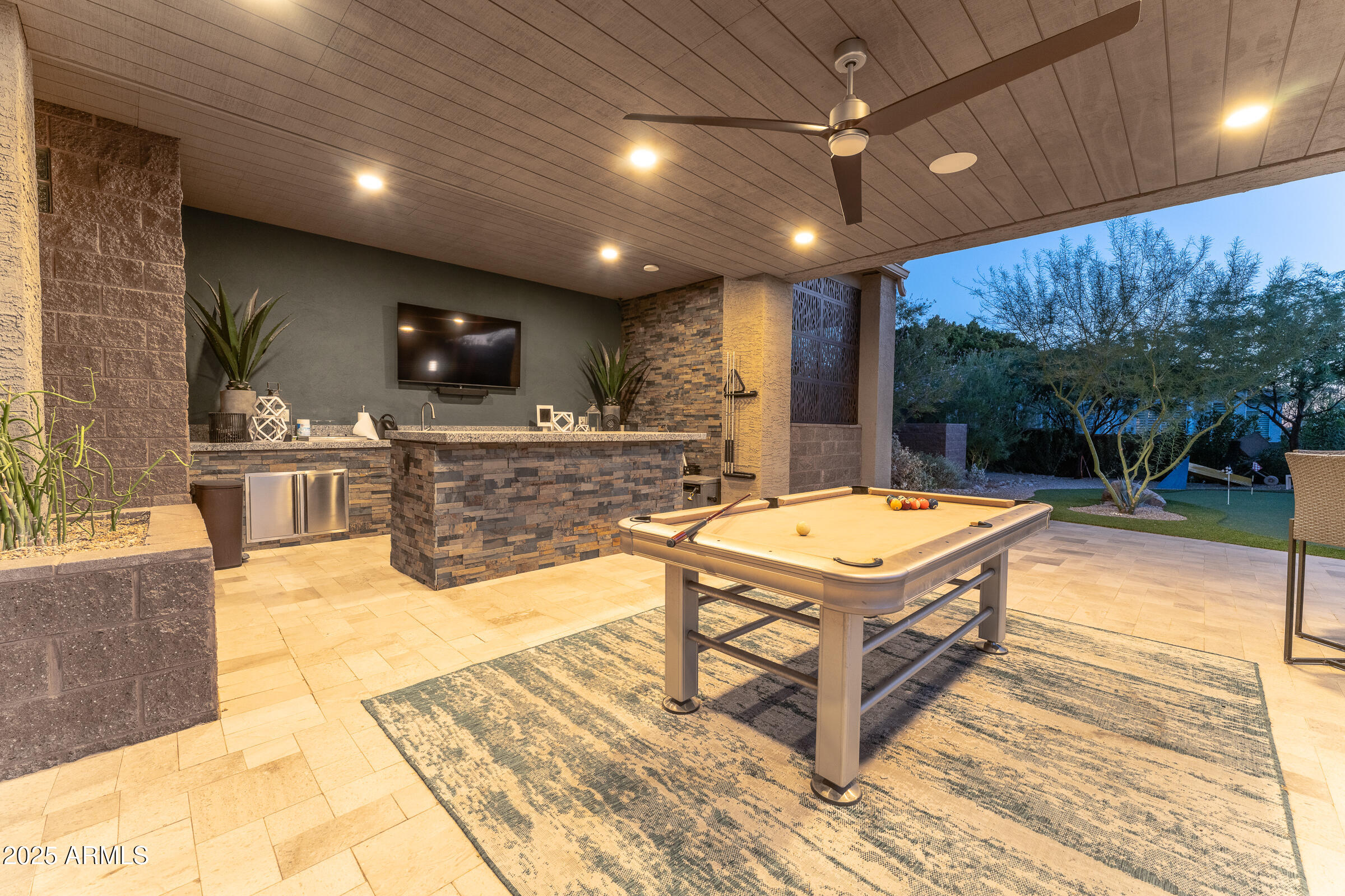 1136 E Forest Hills Drive