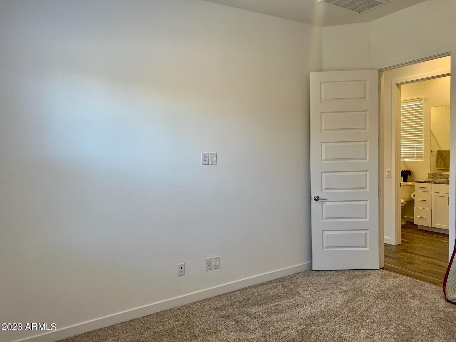 21976 E NIGHTINGALE Court