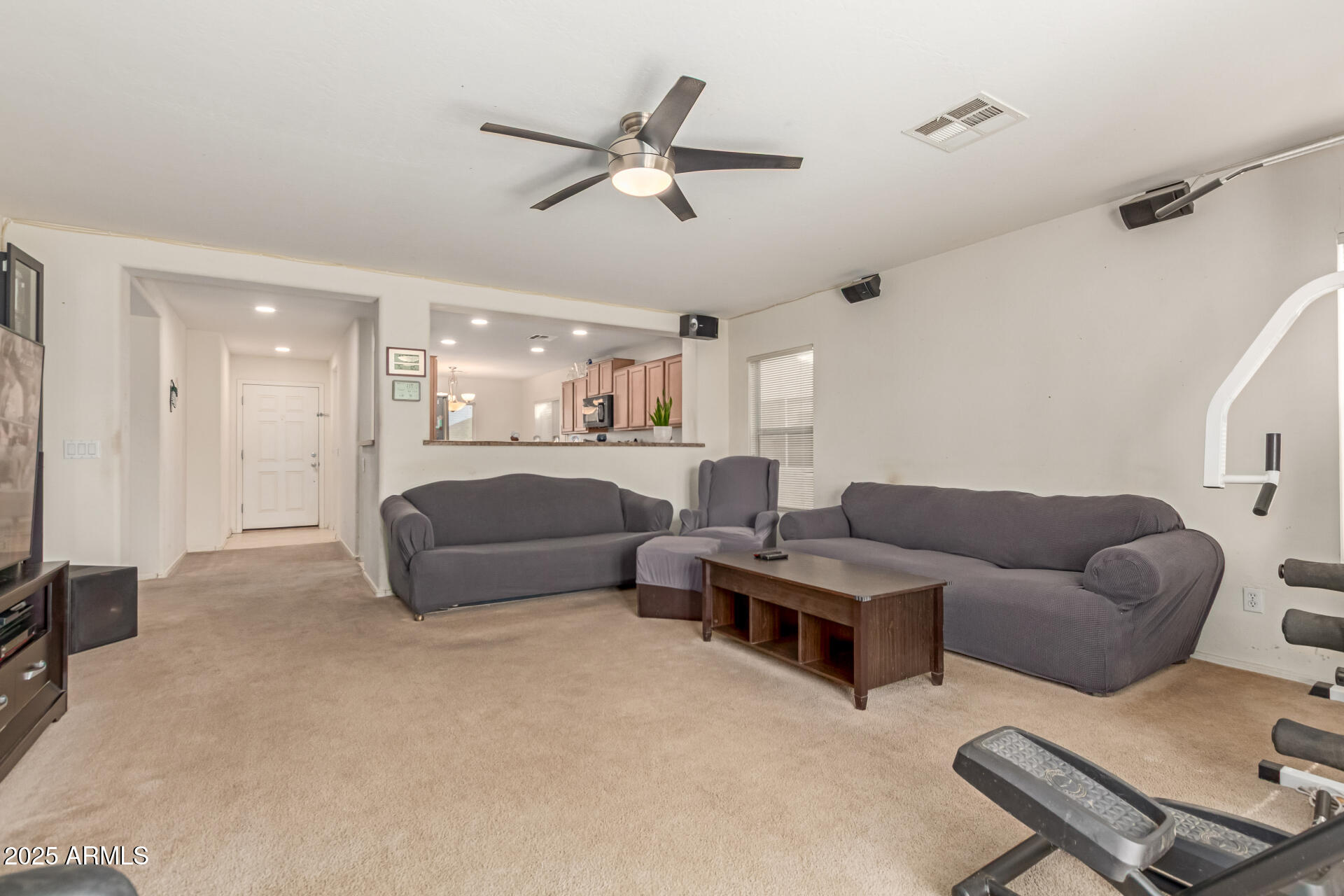 11530 W OGLESBY Avenue