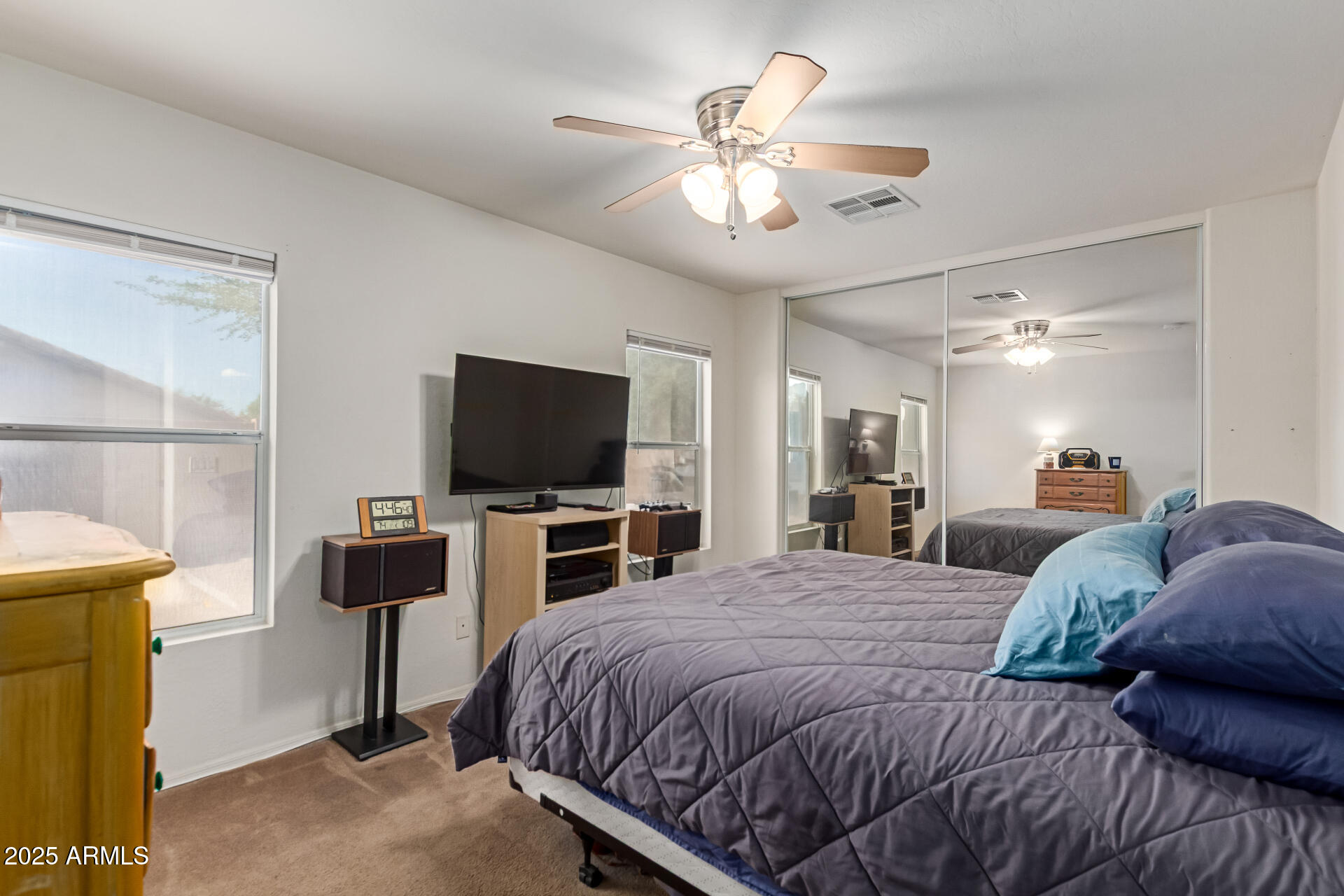 11530 W OGLESBY Avenue