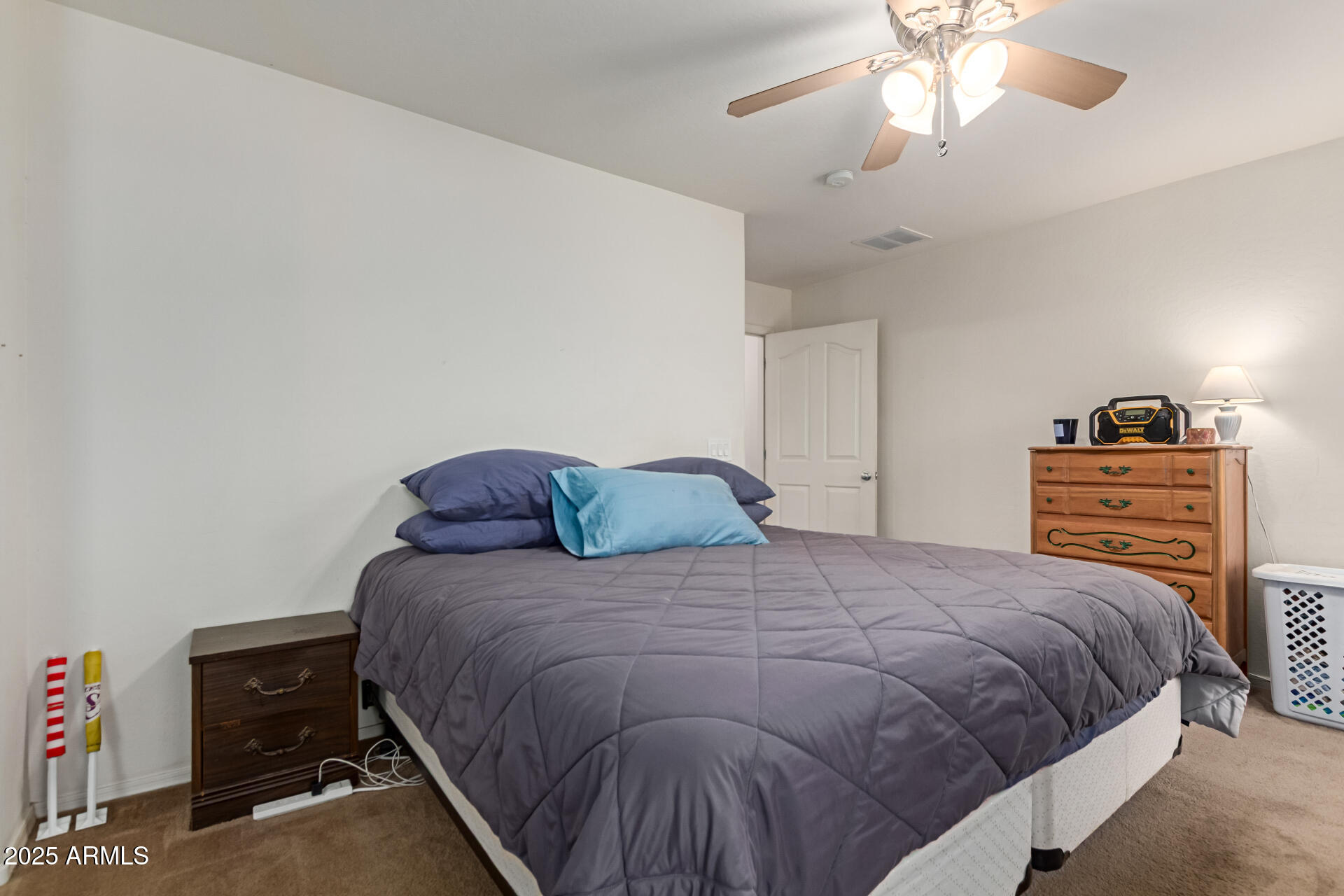 11530 W OGLESBY Avenue