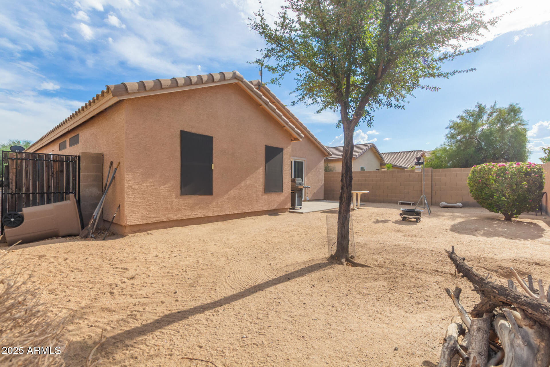 11530 W OGLESBY Avenue