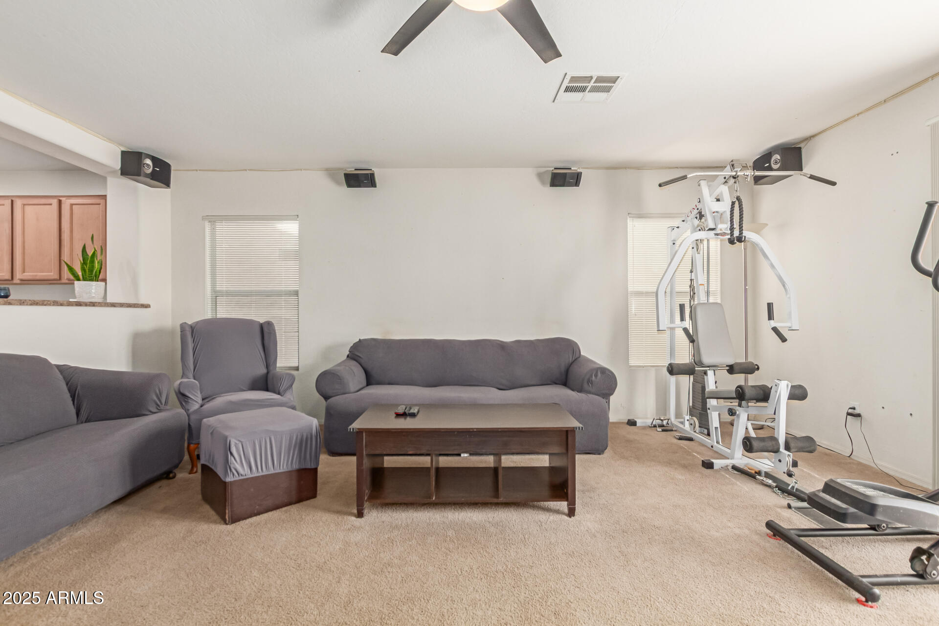 11530 W OGLESBY Avenue