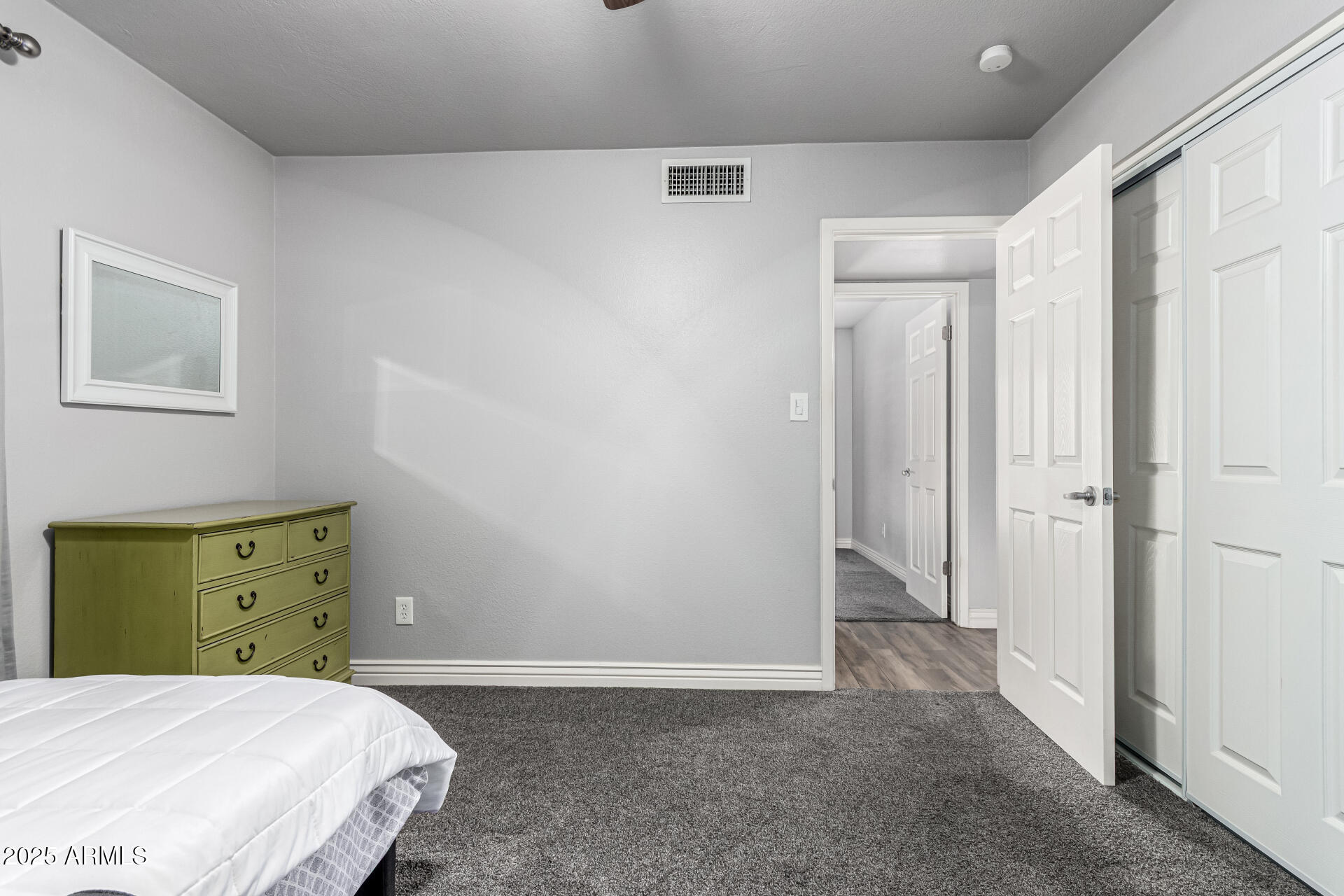 2330 E SAHUARO Drive