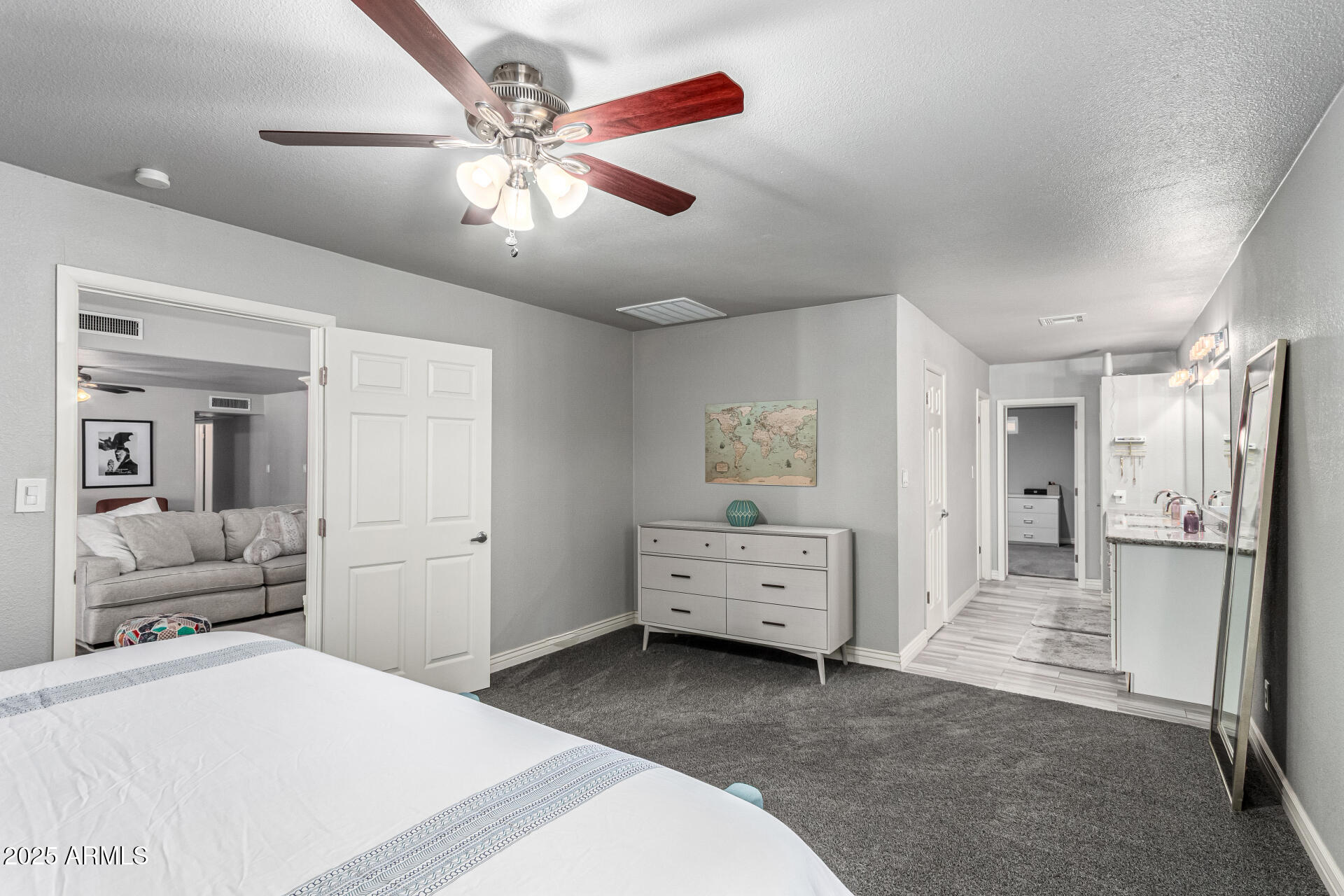 2330 E SAHUARO Drive