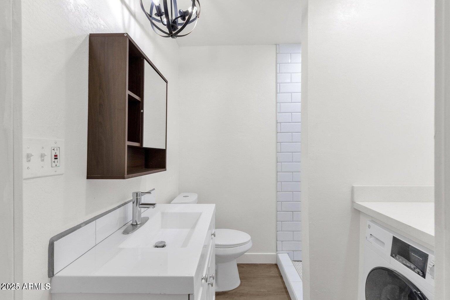 1341 E WILLETTA Street, A