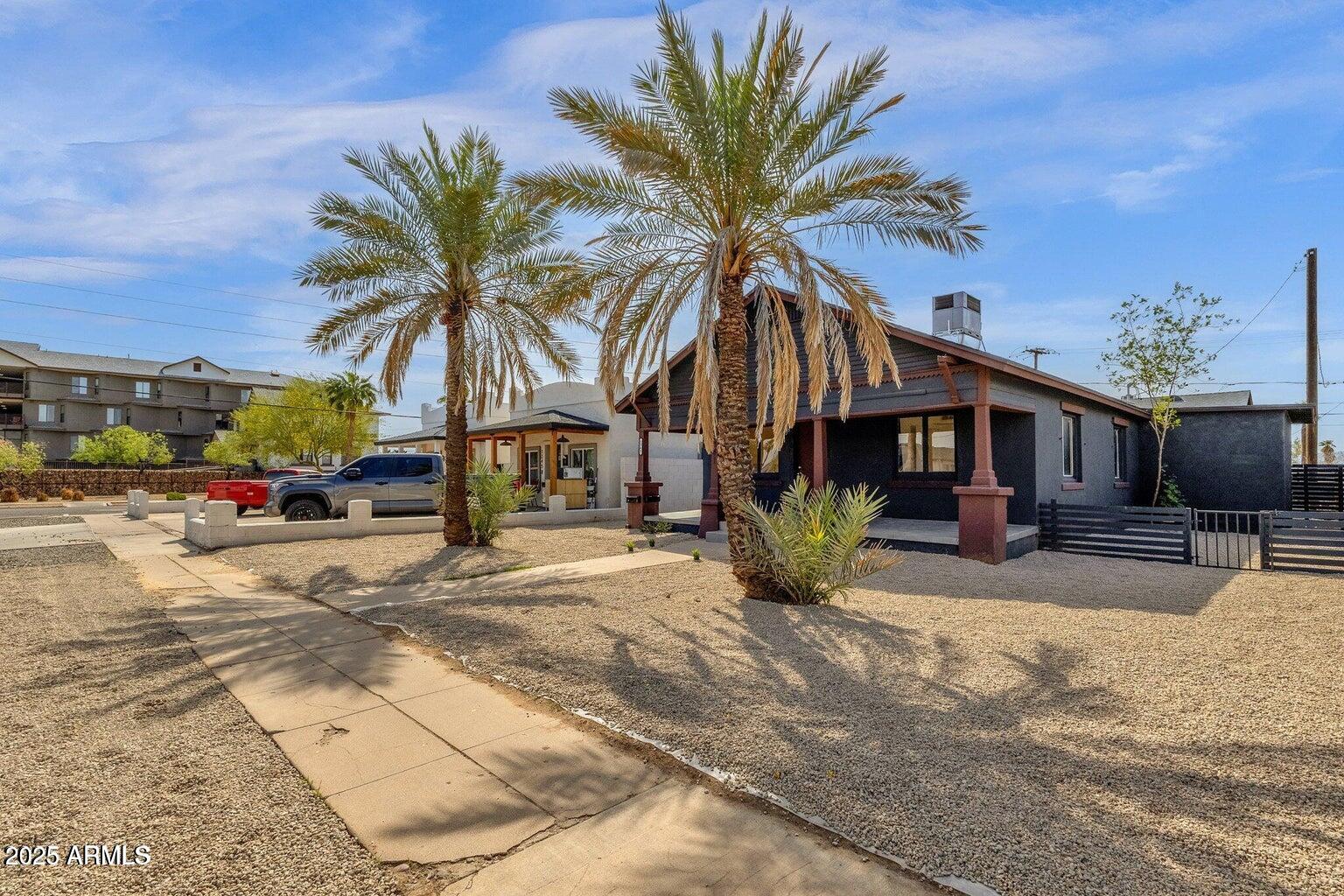 1341 E WILLETTA Street, A