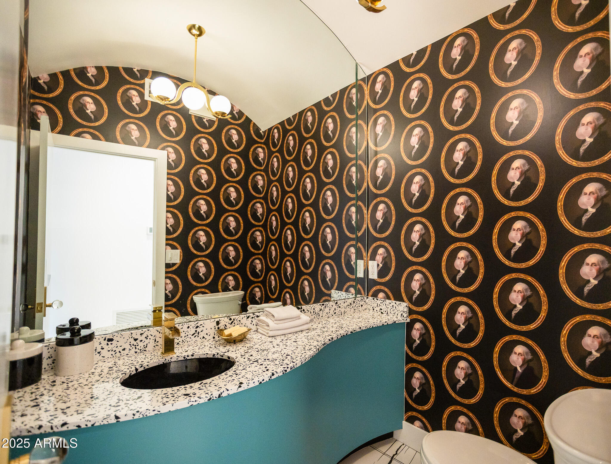 3305 E CHEROKEE Street