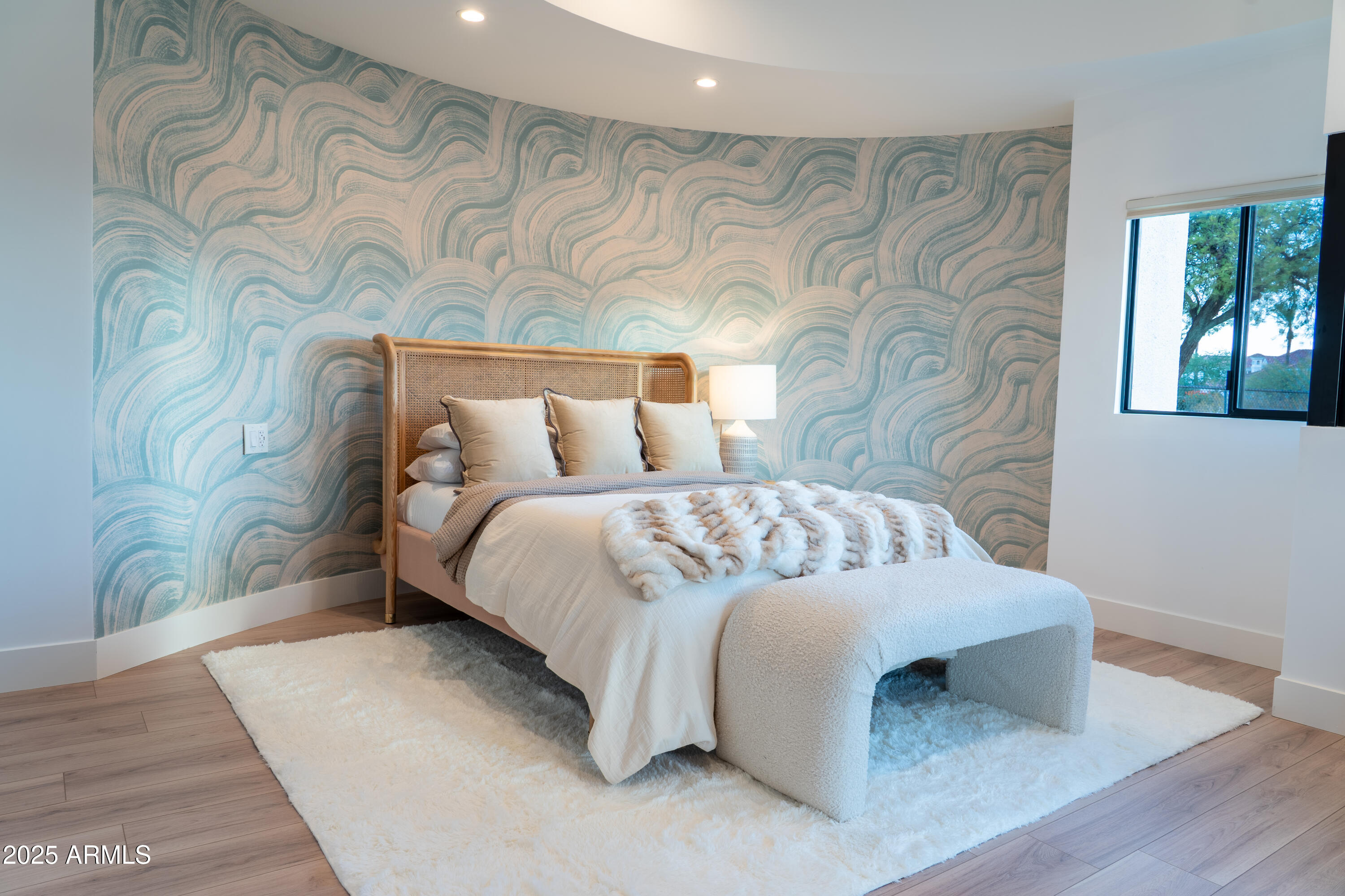 3305 E CHEROKEE Street