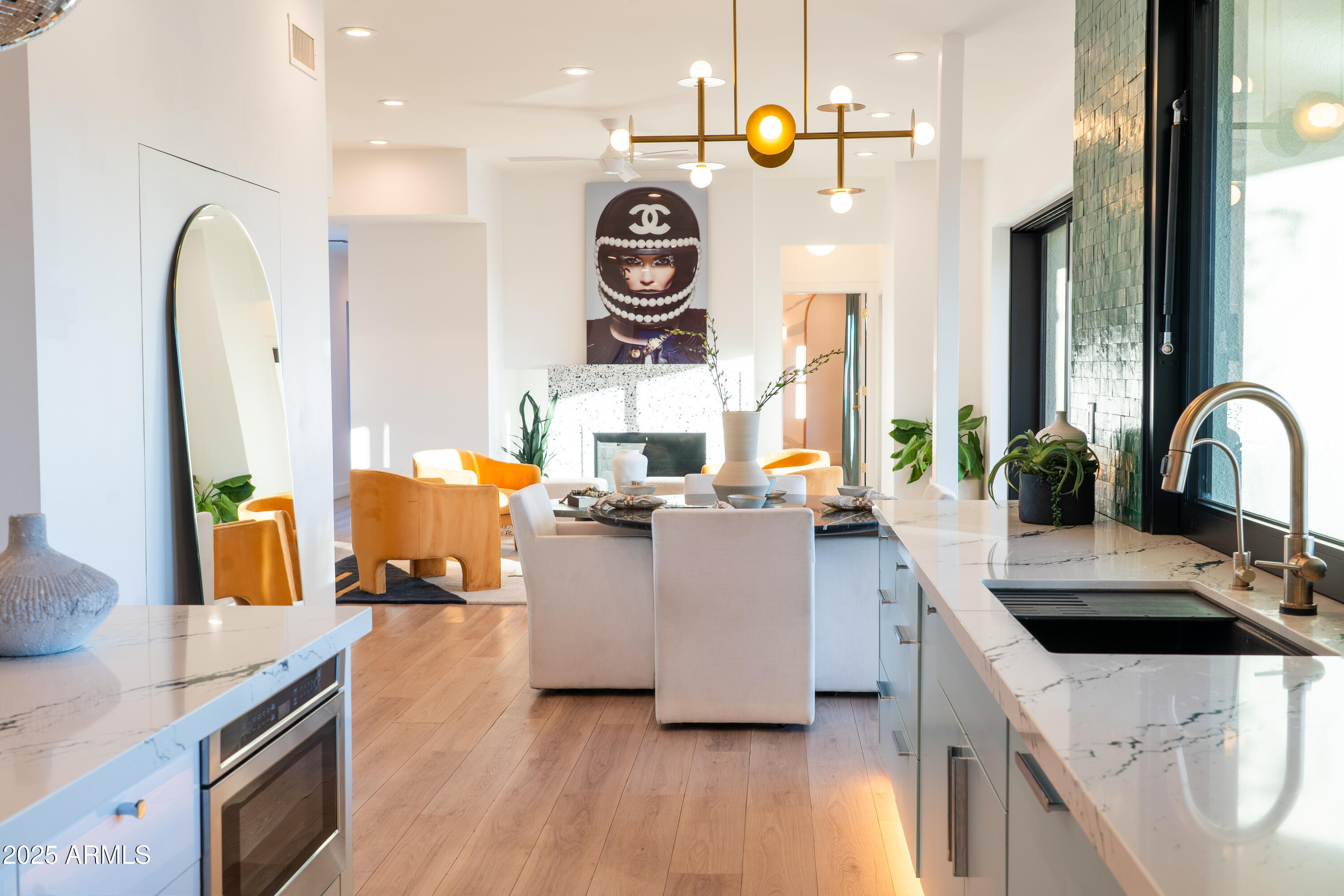 3305 E CHEROKEE Street