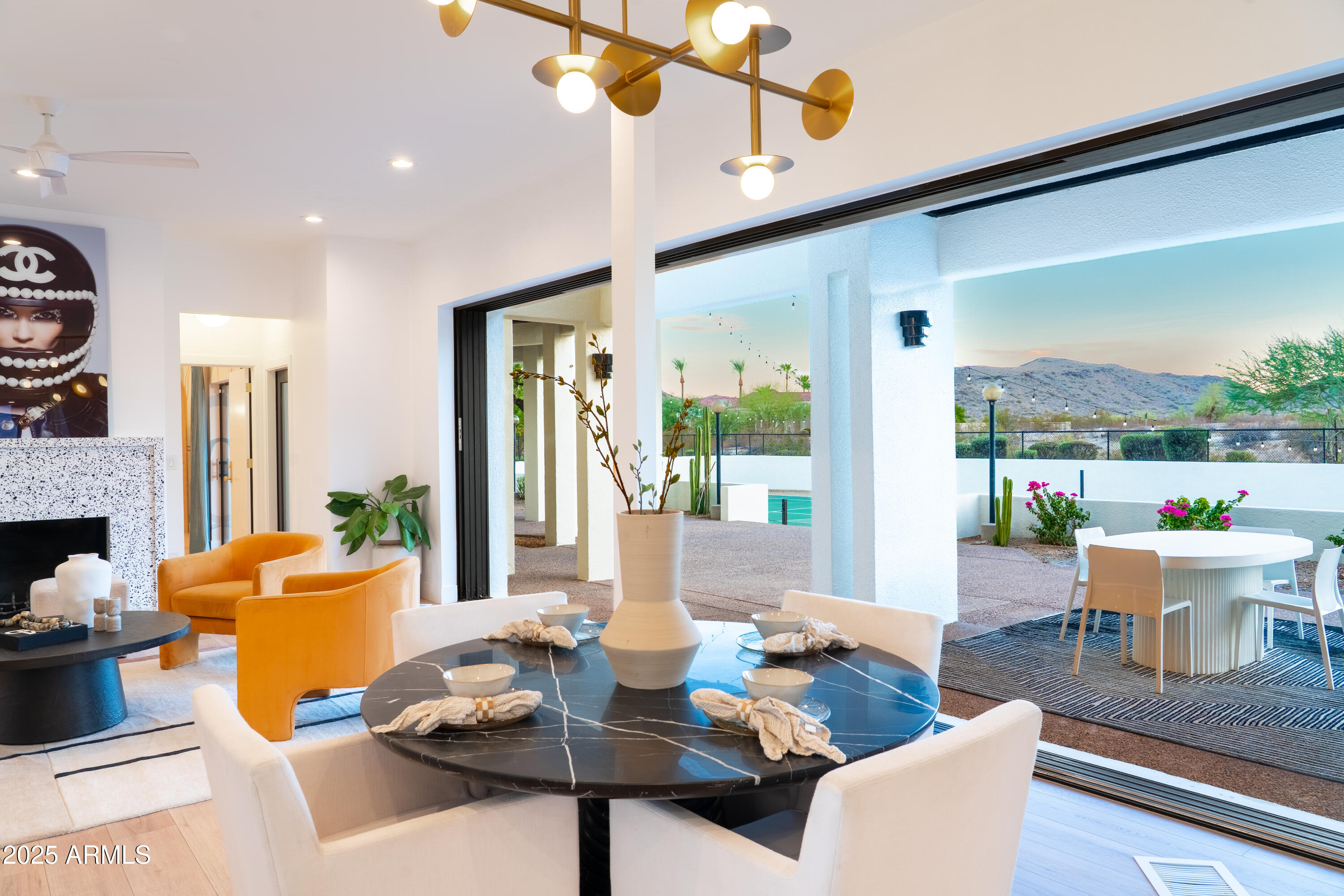 3305 E CHEROKEE Street