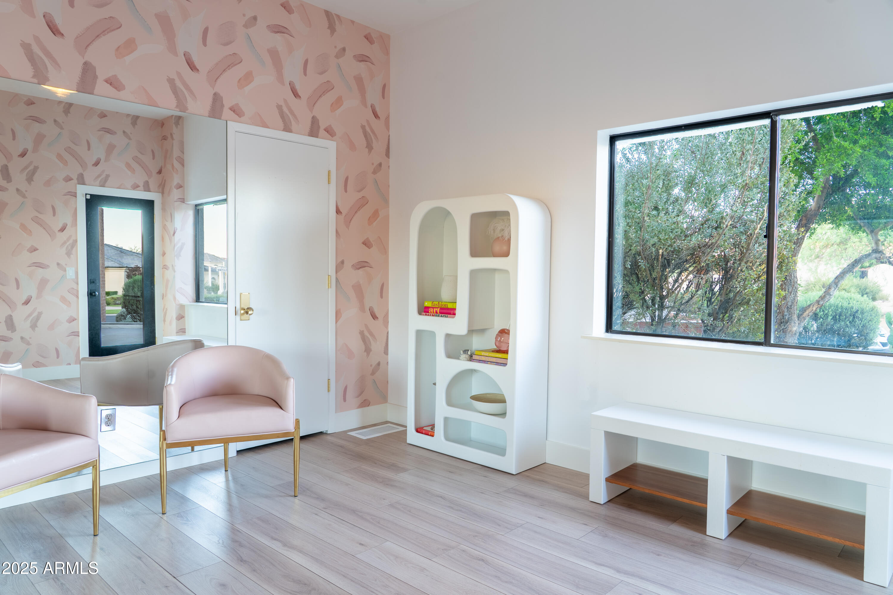 3305 E CHEROKEE Street