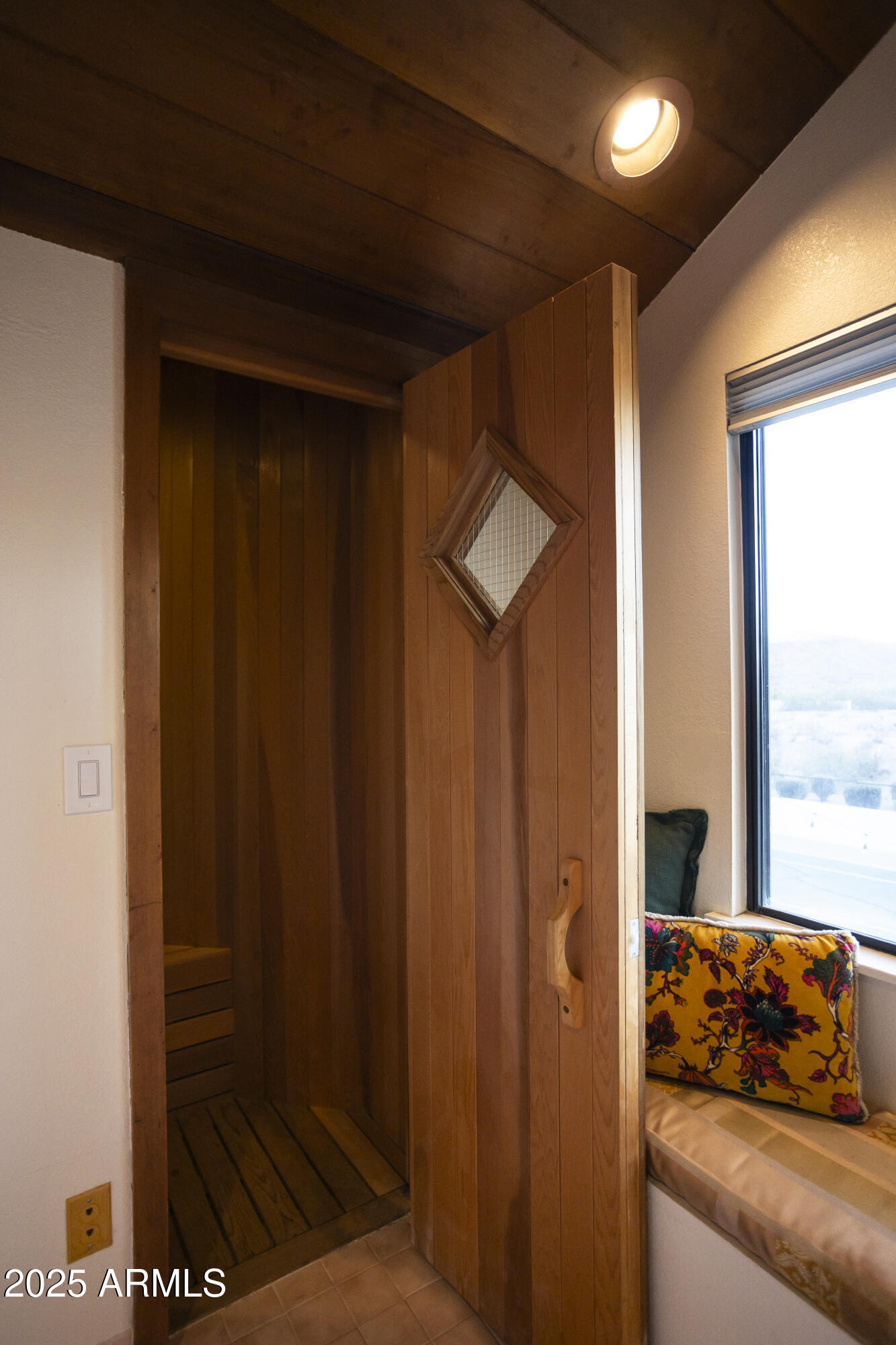 3305 E CHEROKEE Street