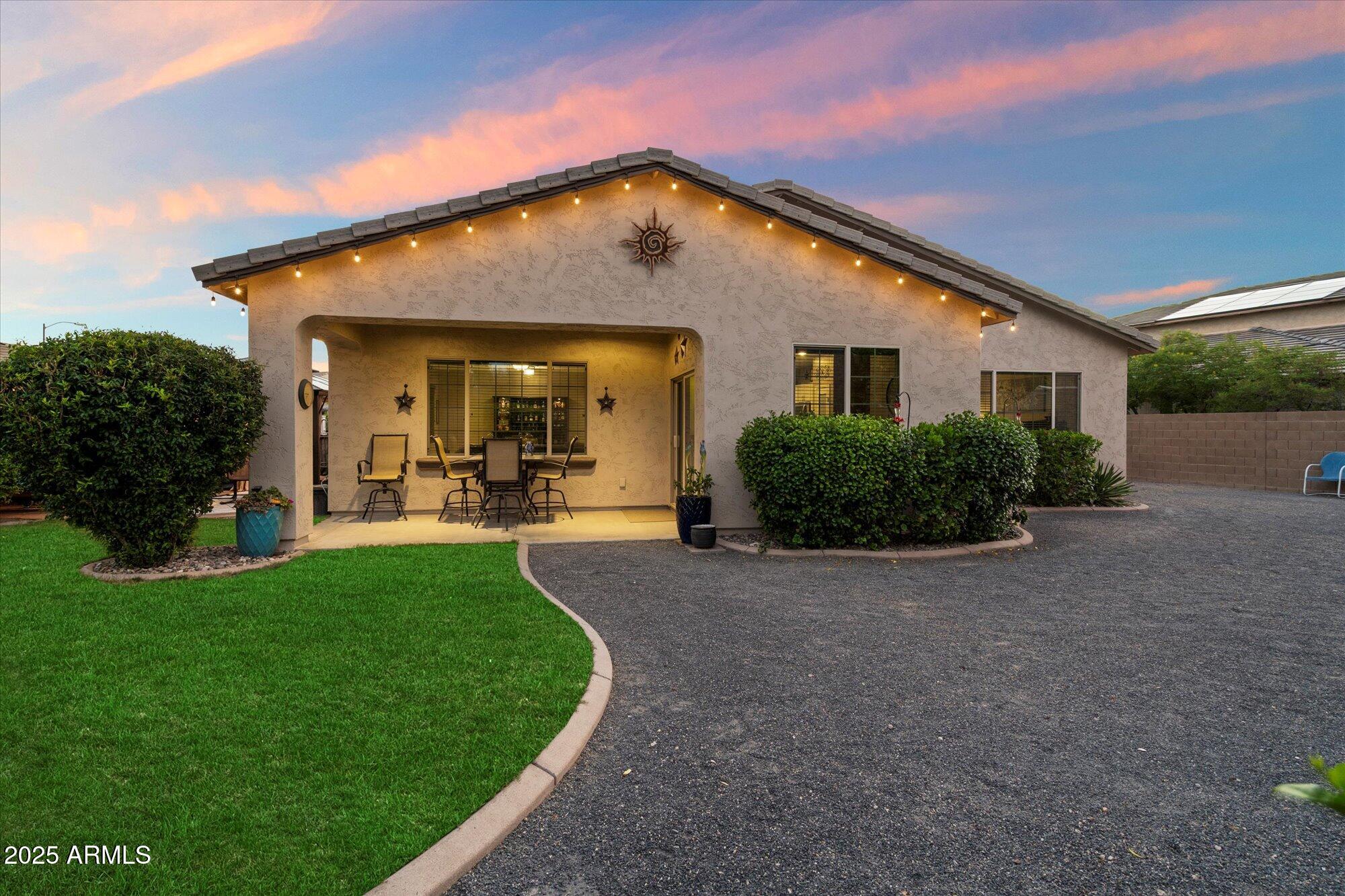 9226 W BUCKHORN Trail