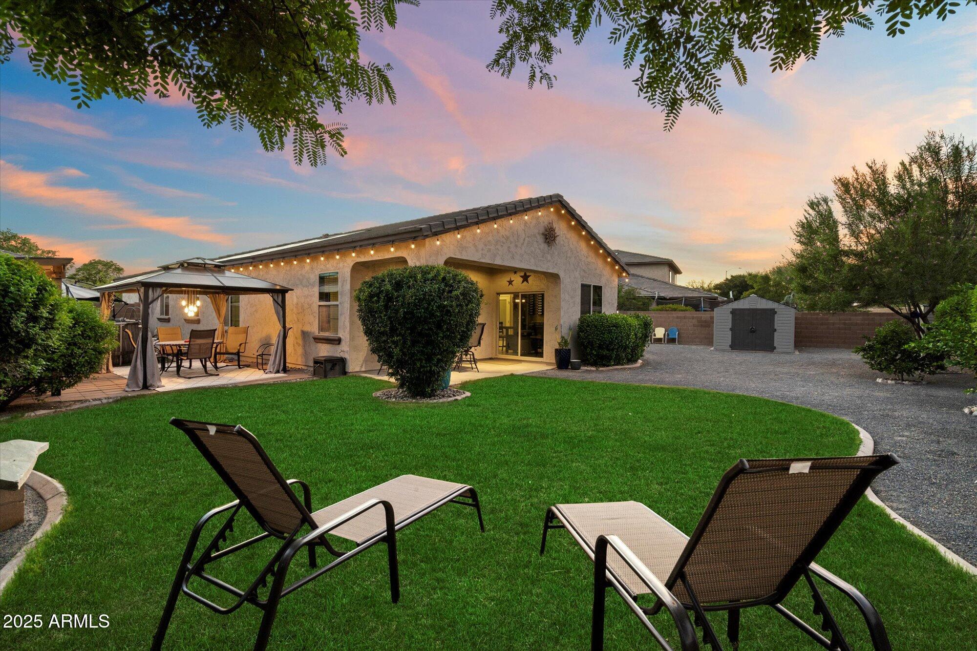 9226 W BUCKHORN Trail