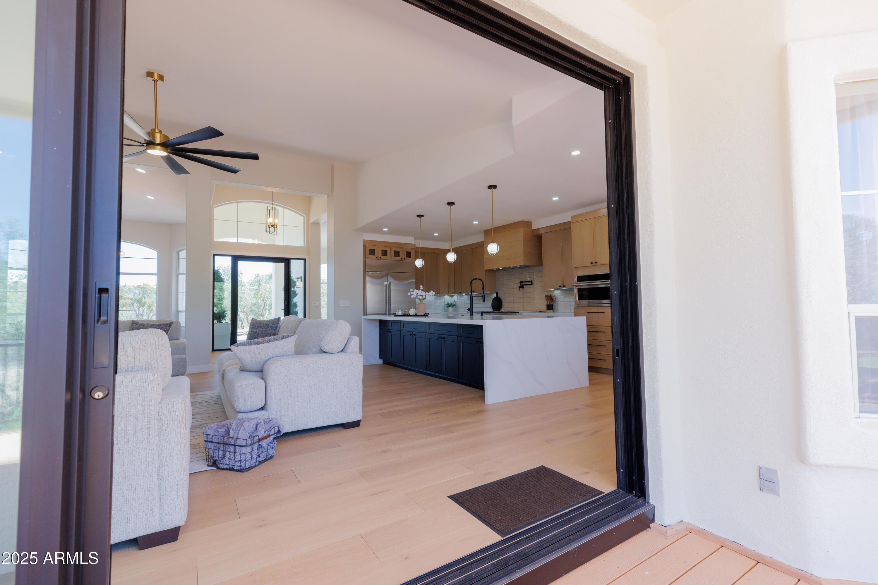 8850 N VALLEY OAK Drive