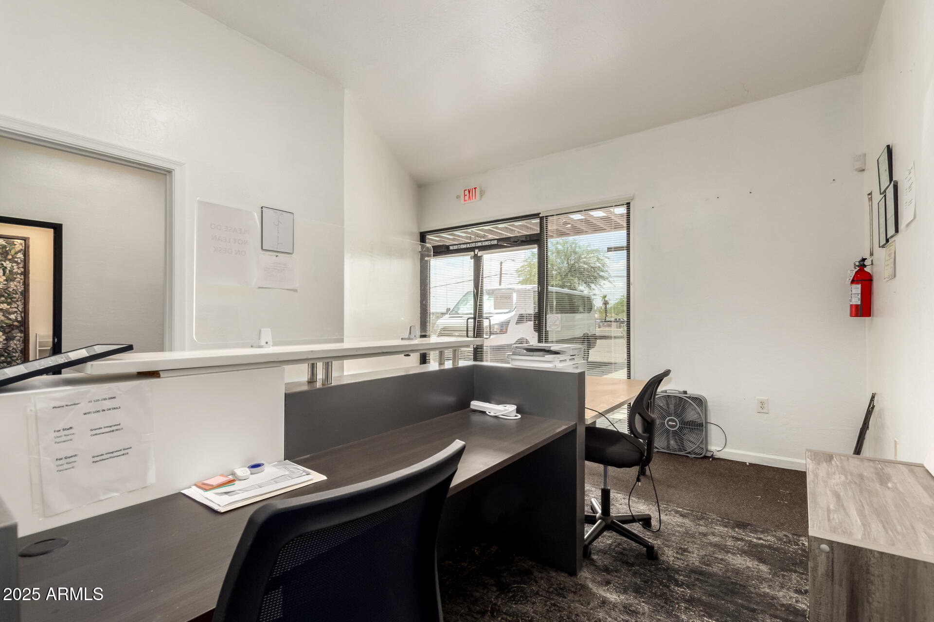 201 E COTTONWOOD Lane