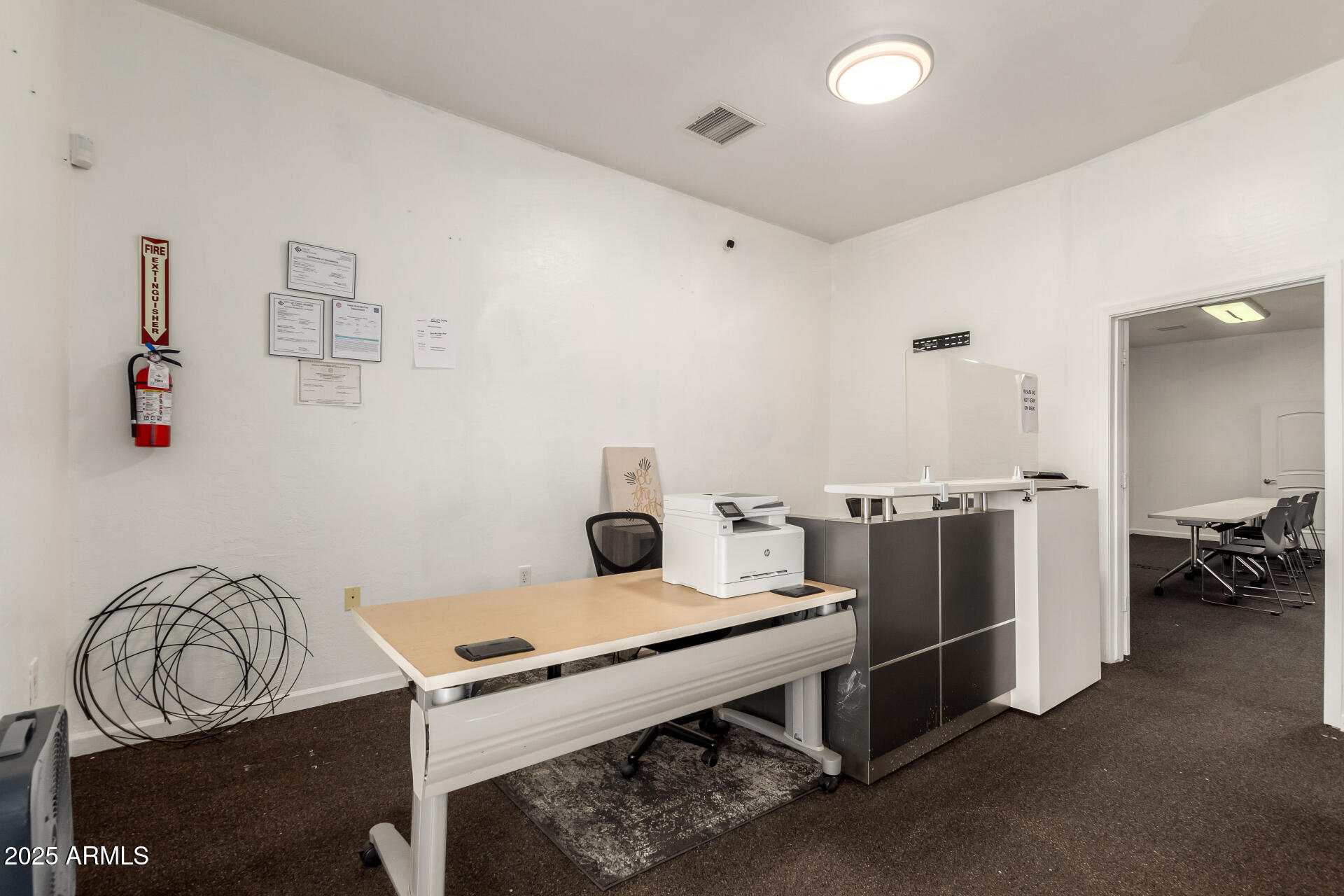 201 E COTTONWOOD Lane