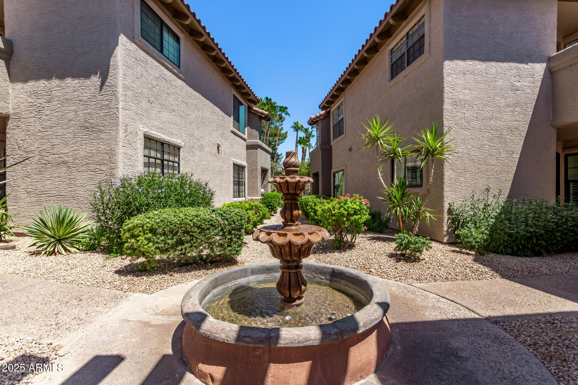 10015 E MOUNTAIN VIEW Road, 2034